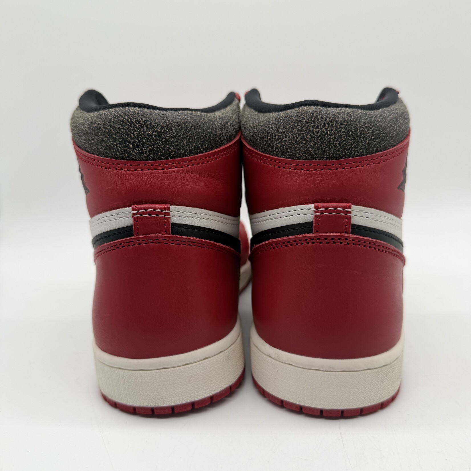 Jordan 1 Retro High OG Chicago Lost and Found