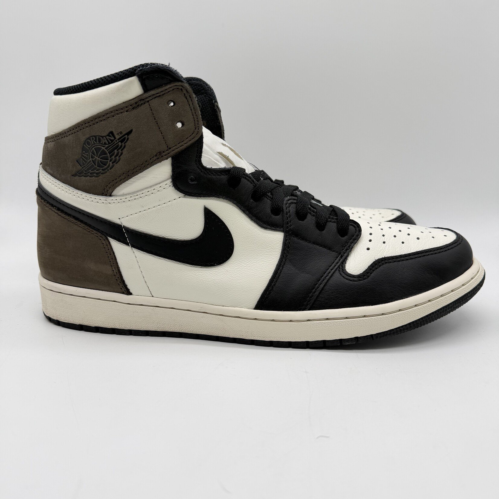 Jordan 1 Retro High Dark Mocha
