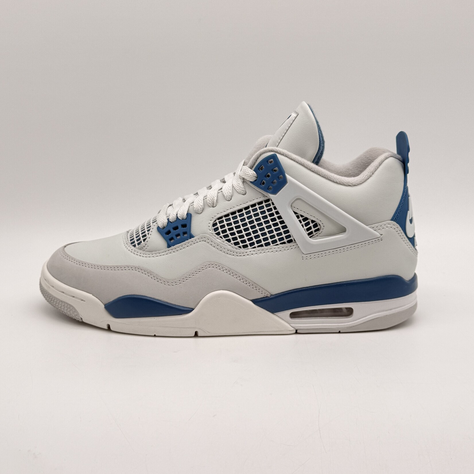 Jordan 4 Retro Military Blue (2024)