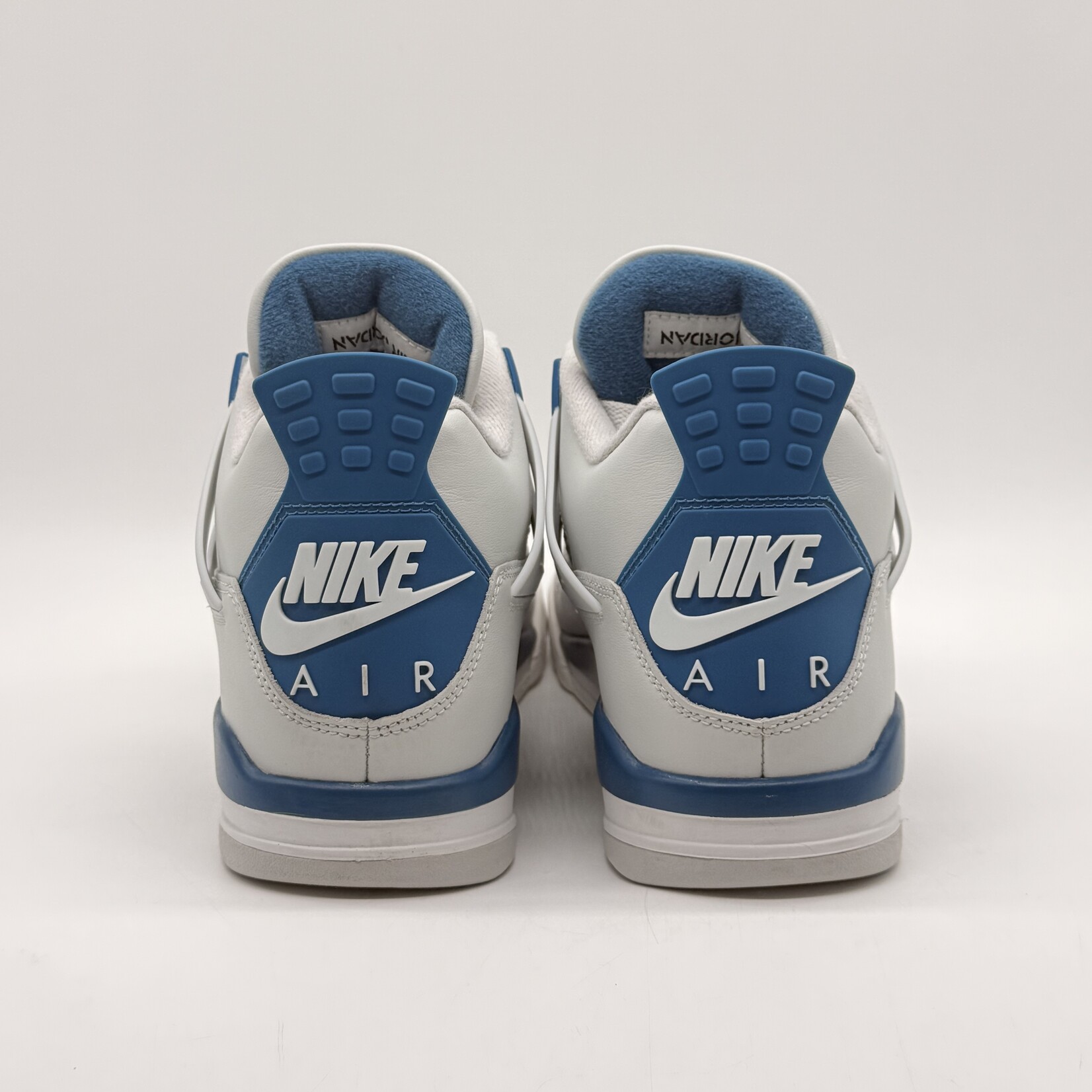 Jordan 4 Retro Military Blue (2024)