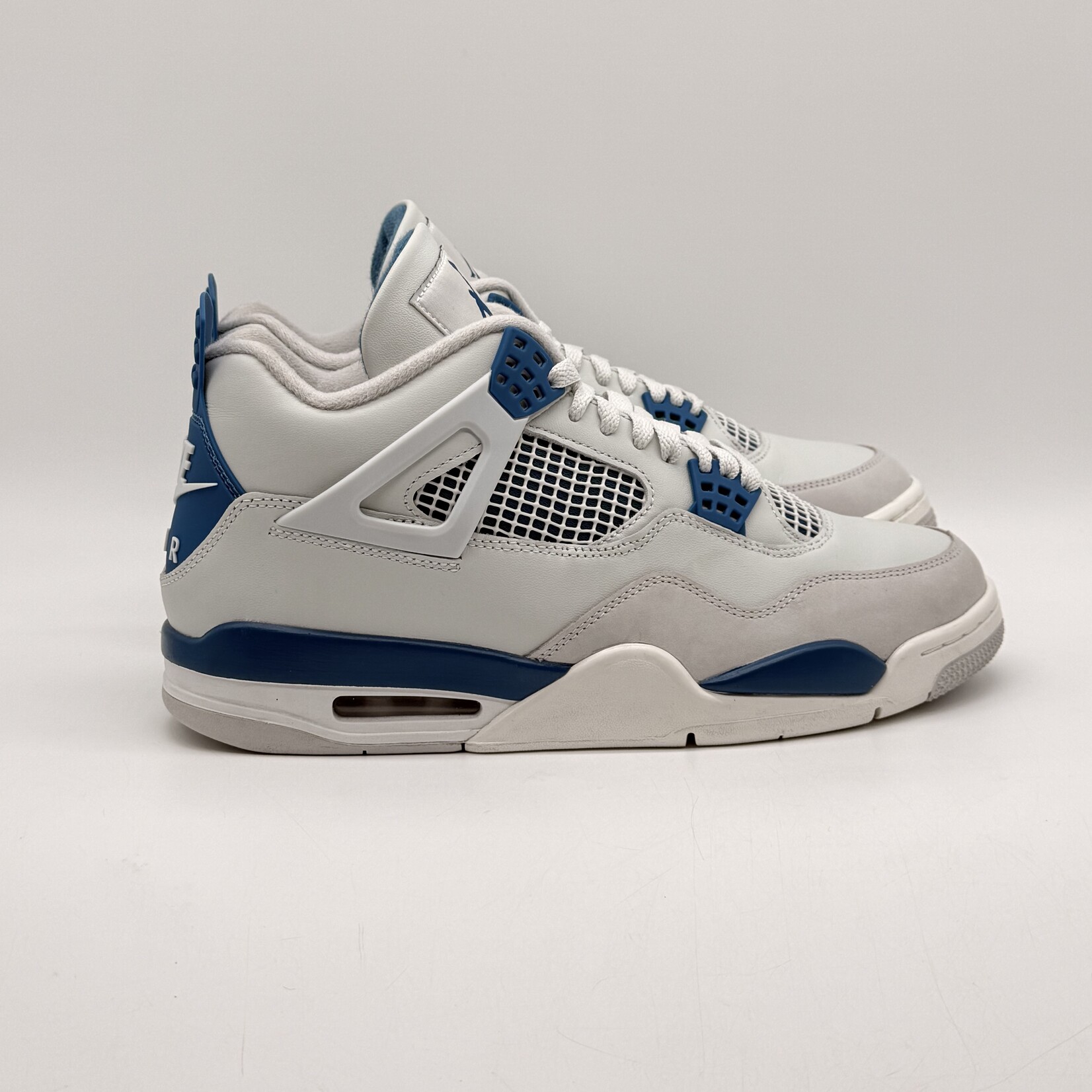 Jordan 4 Retro Military Blue (2024)