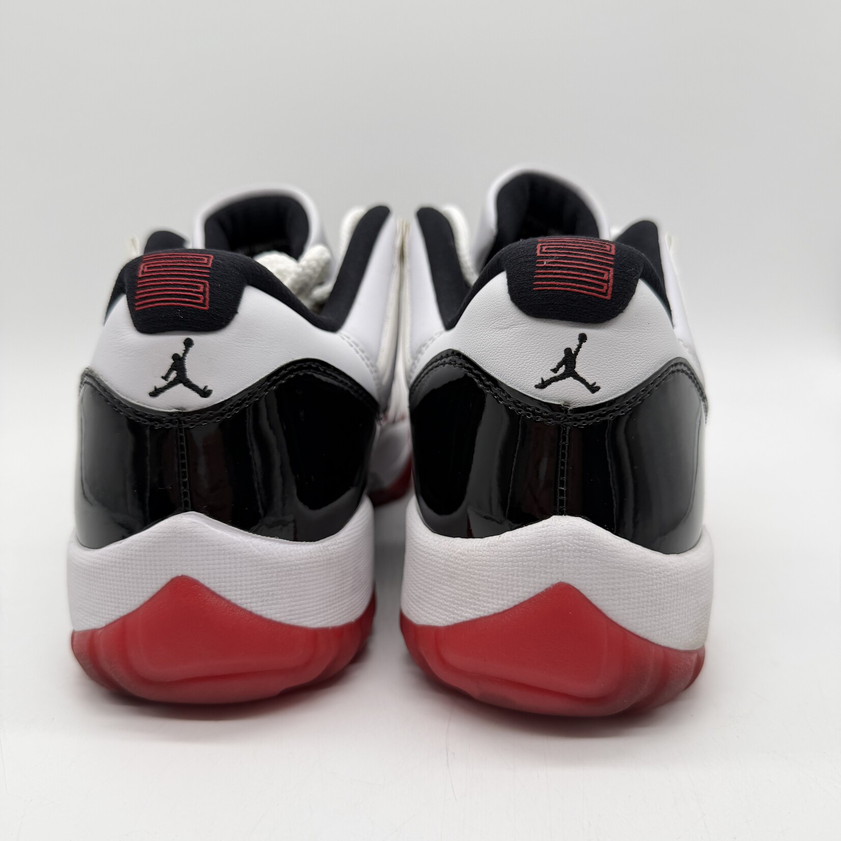 Jordan 11 Retro Low Concord Bred