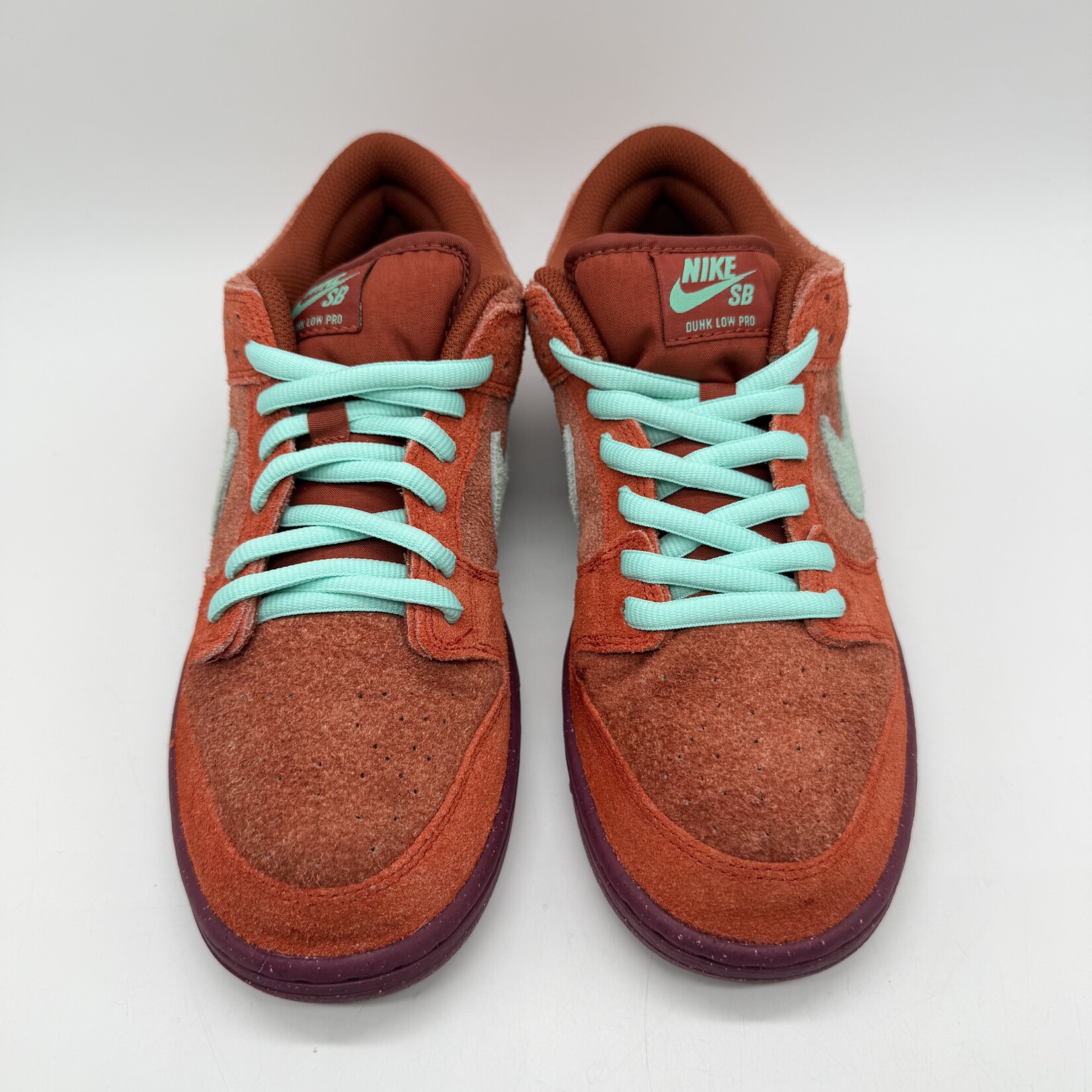 Nike SB Dunk Low Mystic Red Rosewood