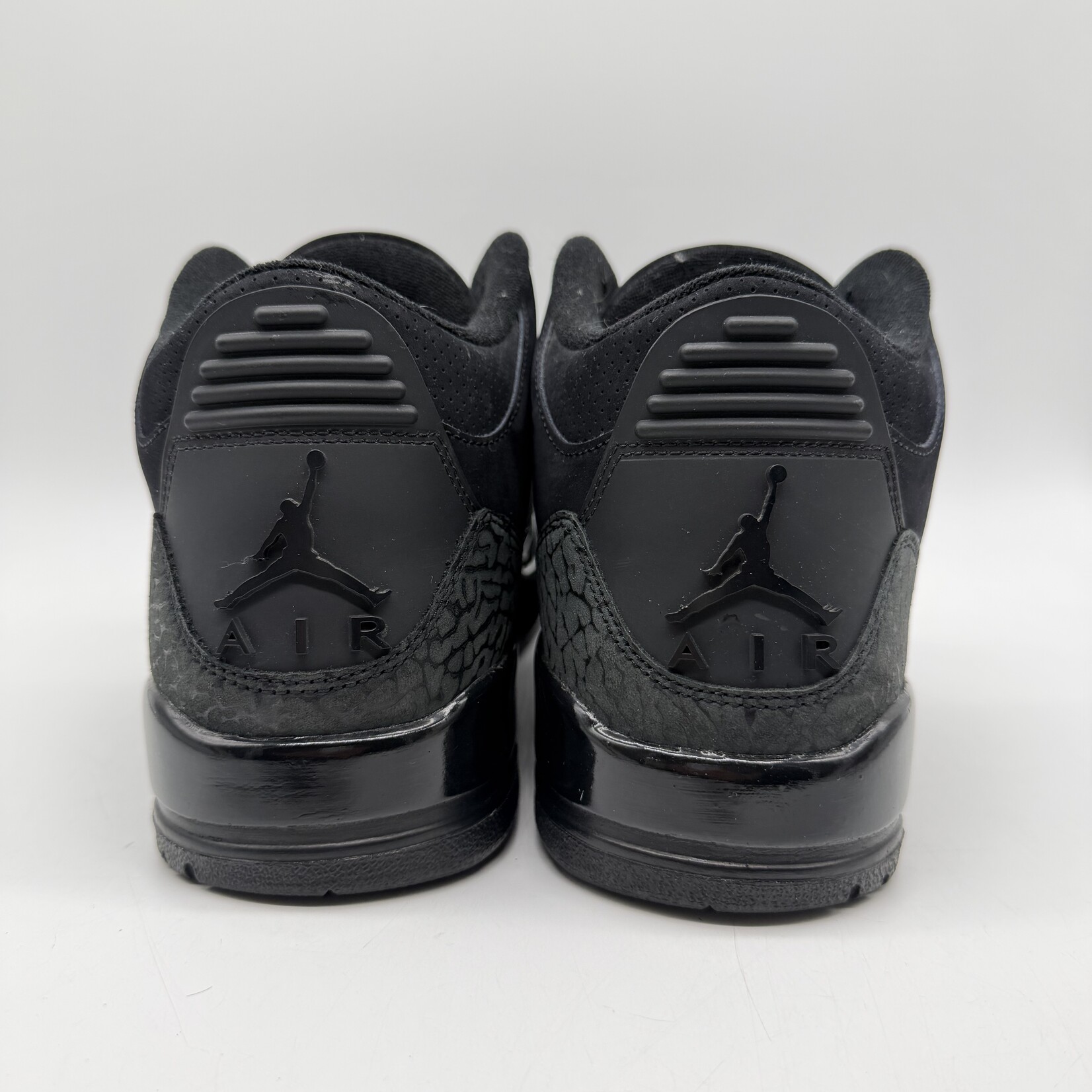 Jordan 3 Retro Black Cat (2025)