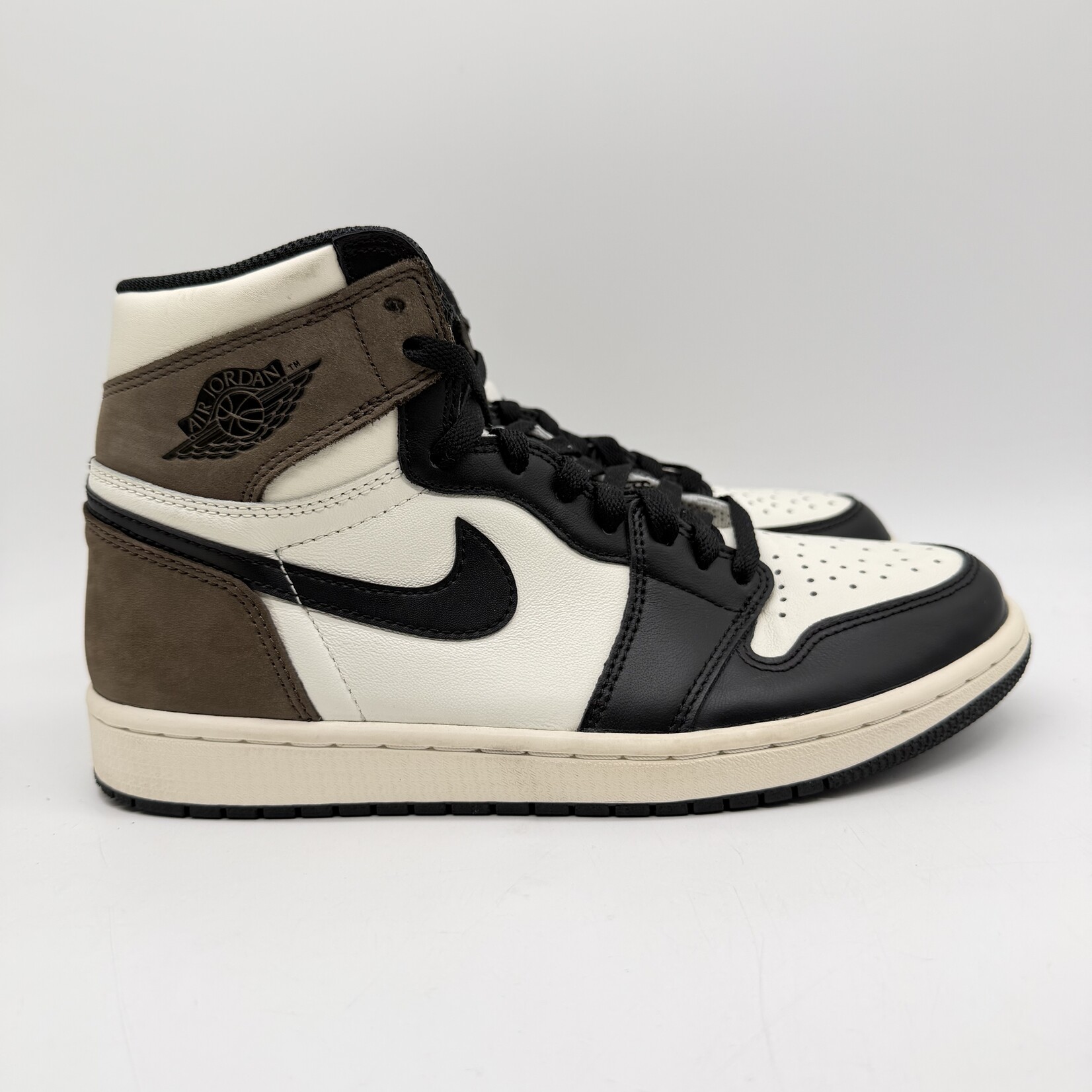 Jordan 1 Retro High Dark Mocha