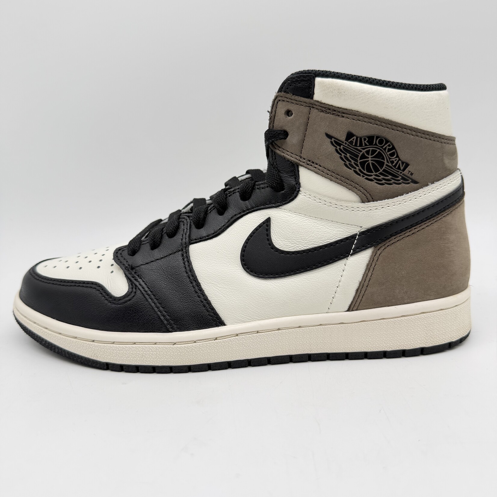 Jordan 1 Retro High Dark Mocha