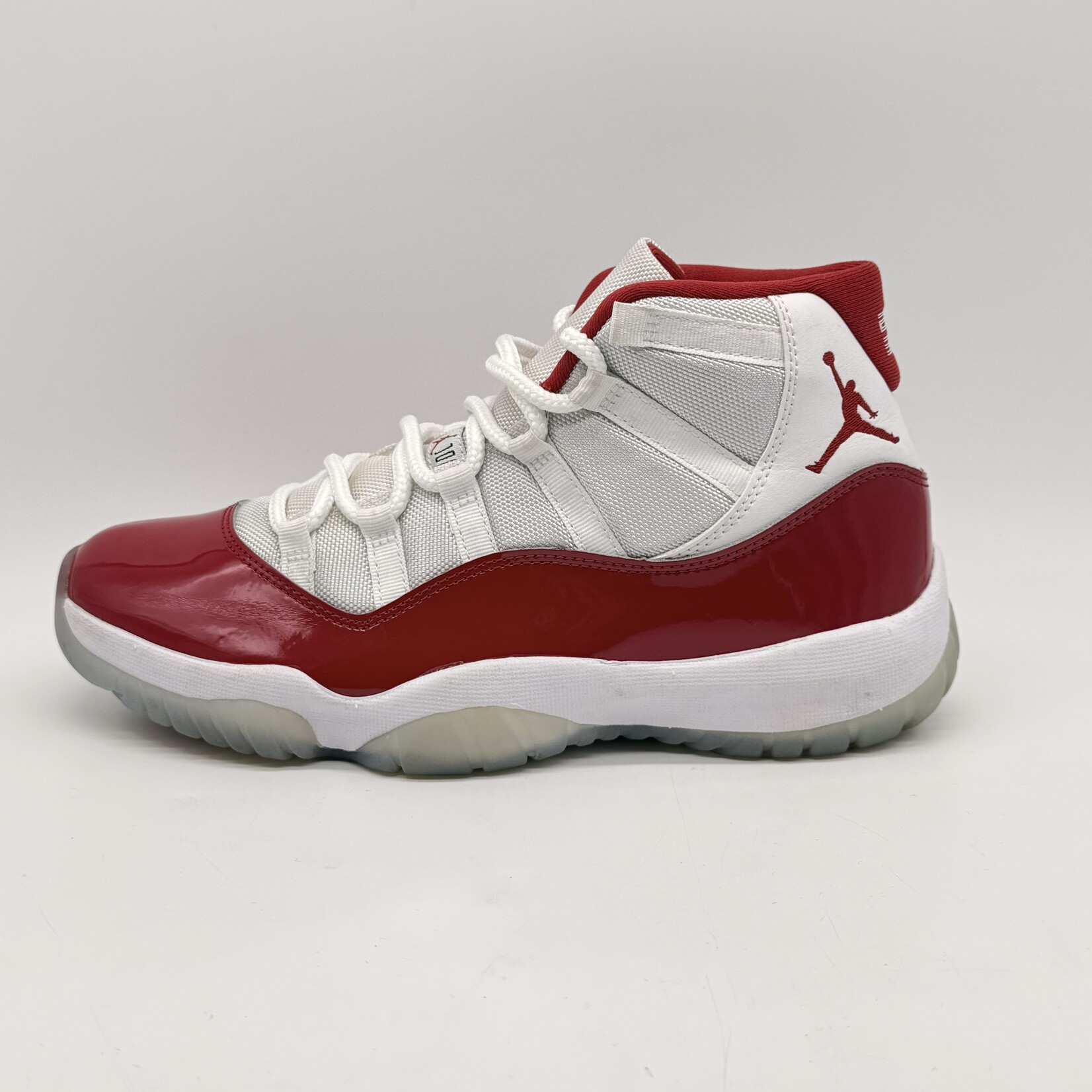 Jordan 11 Retro Cherry (2022)