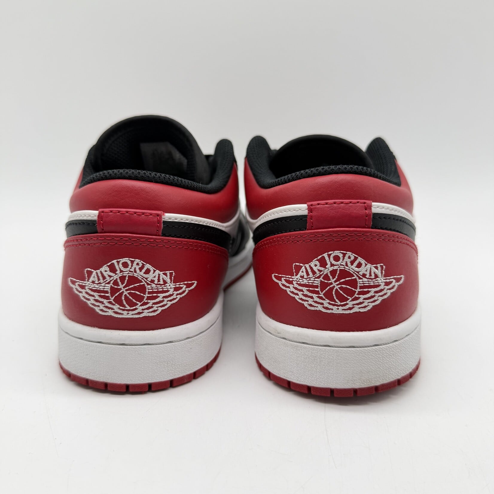 Jordan 1 Low Bred Toe