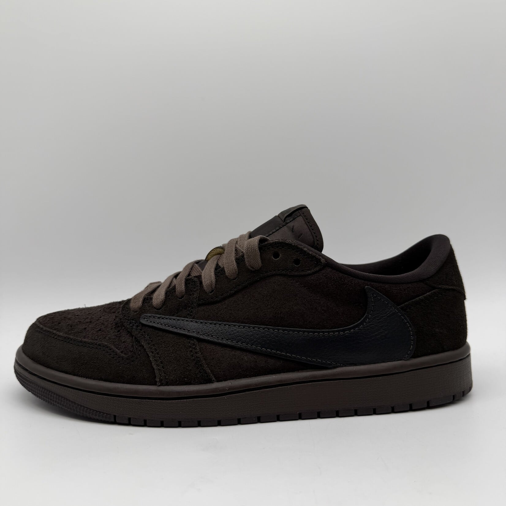Jordan 1 Retro Low OG SP Travis Scott Velvet Brown