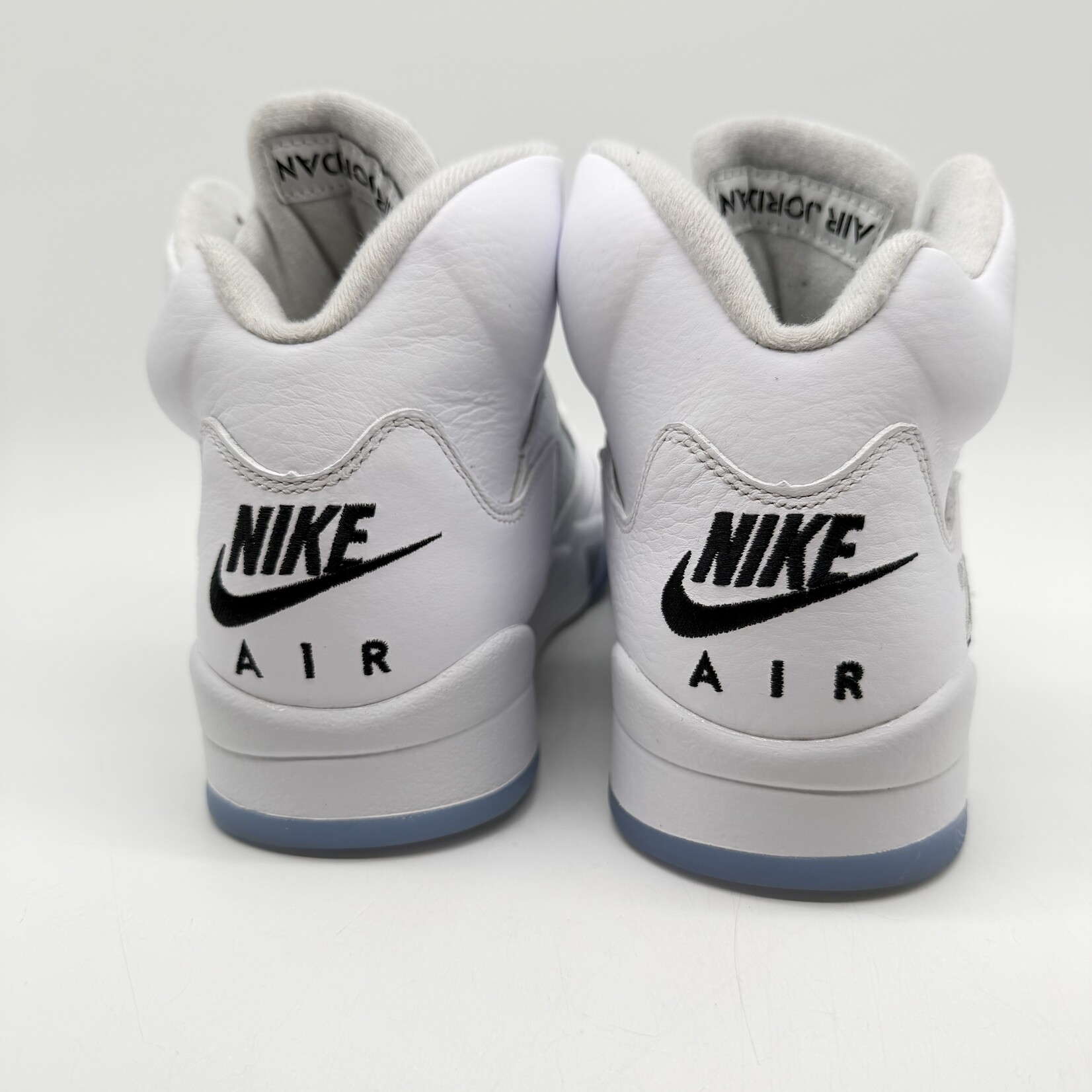Jordan 5 Retro White Metallic (2026)