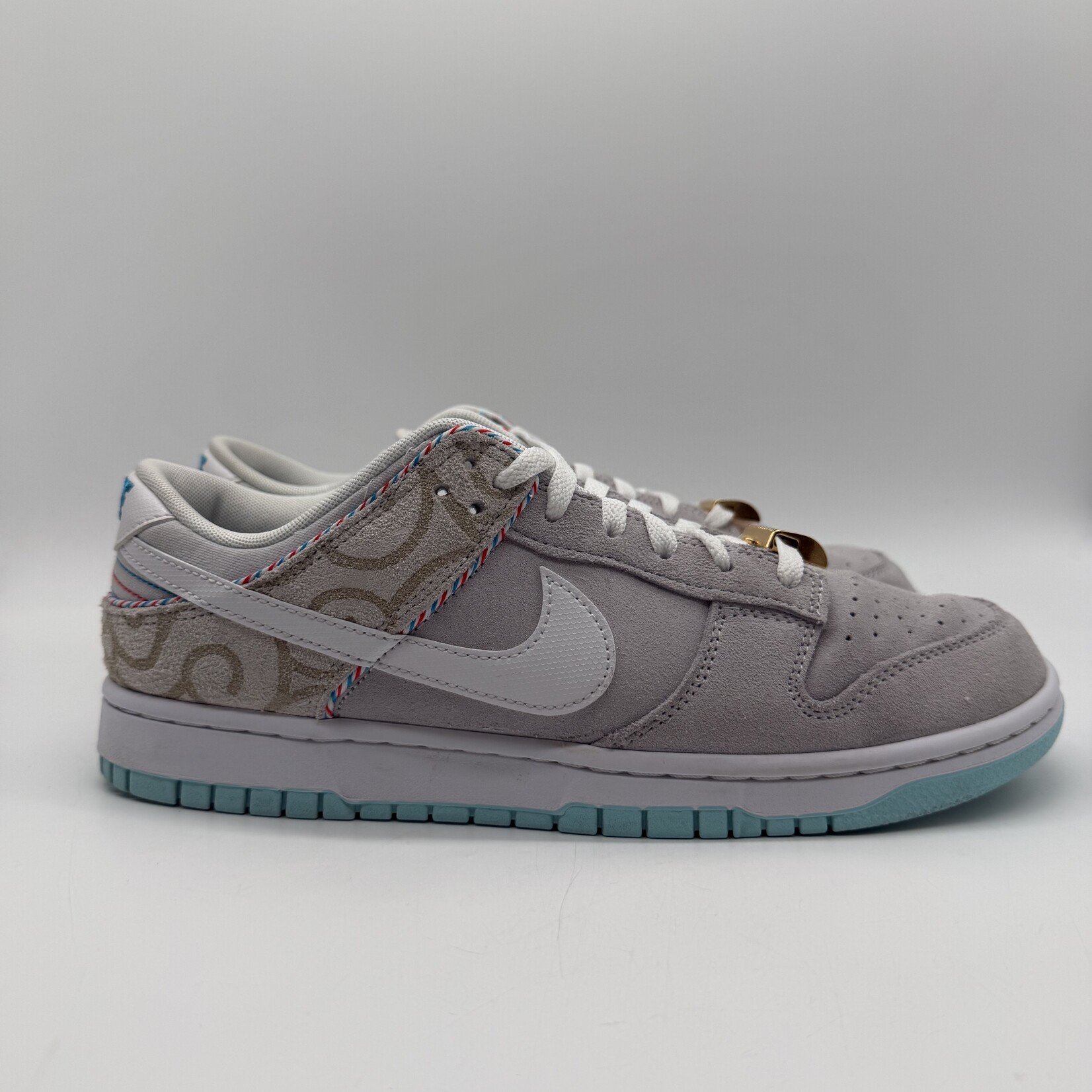 Nike Dunk Low SE Barber Shop Grey