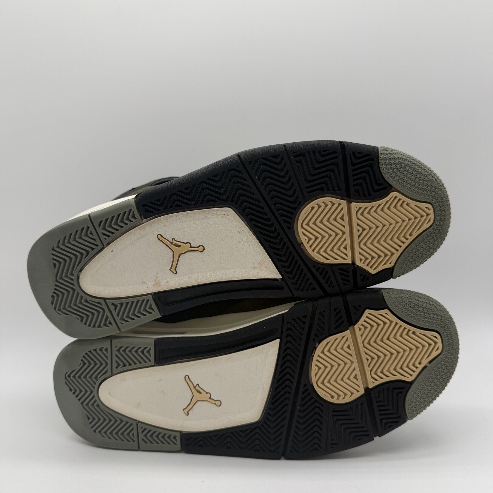 Jordan 4 Retro SE Craft Medium Olive