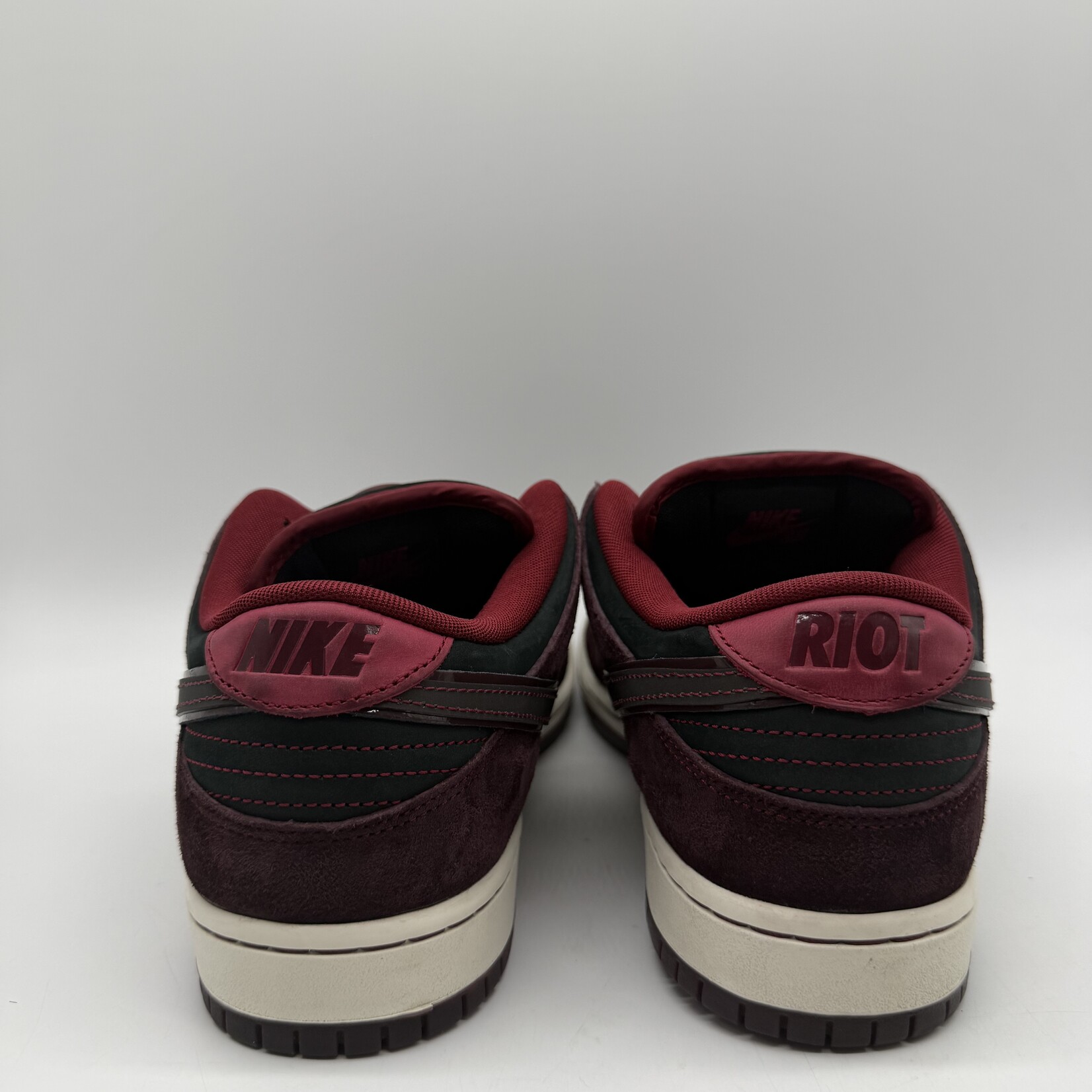 Nike SB Dunk Low Riot Skateshop