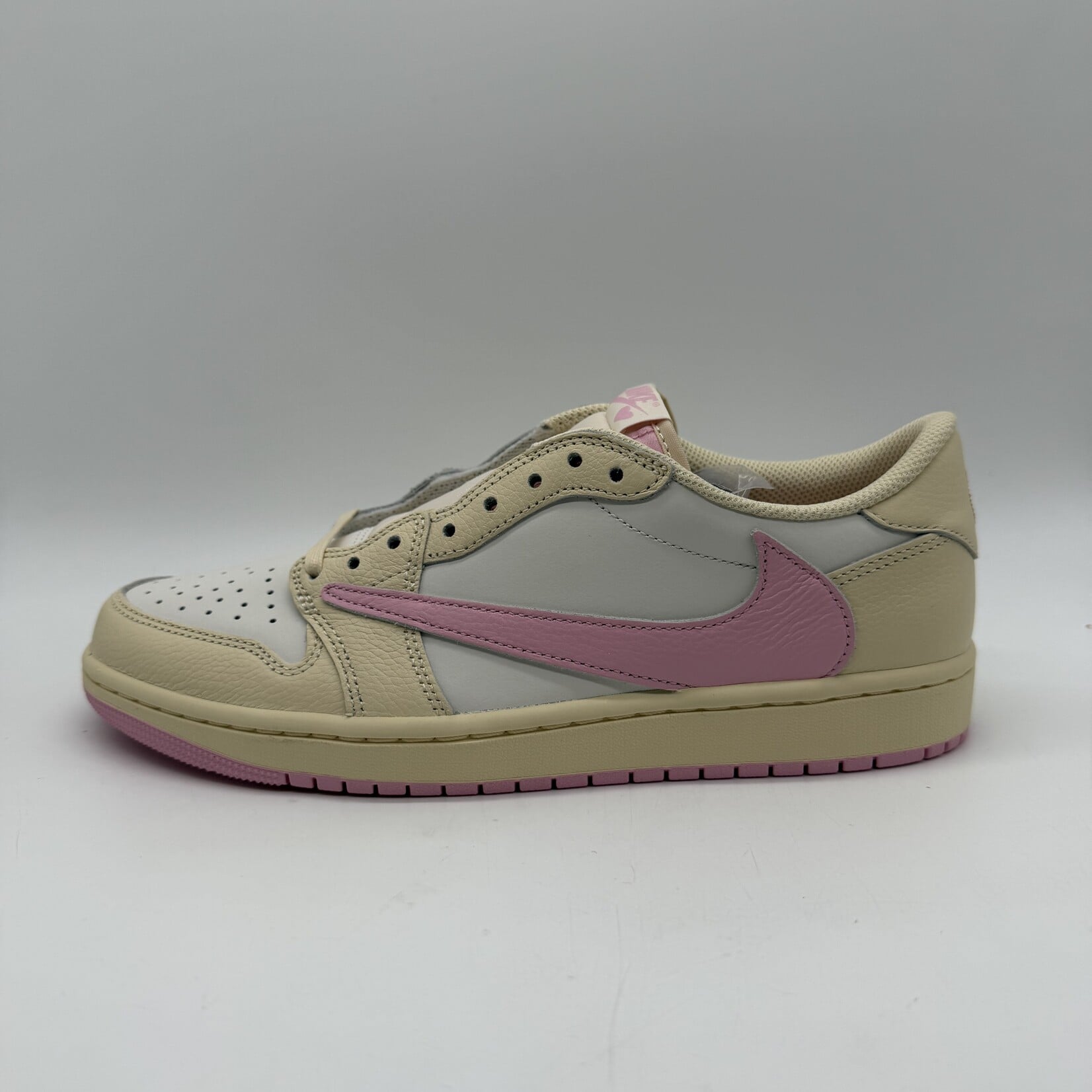 Jordan 1 Retro Low OG SP Travis Scott Shy Pink