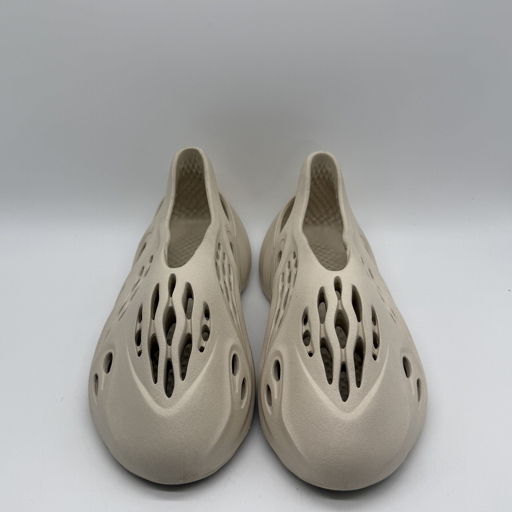 adidas Yeezy Foam RNNR Sand