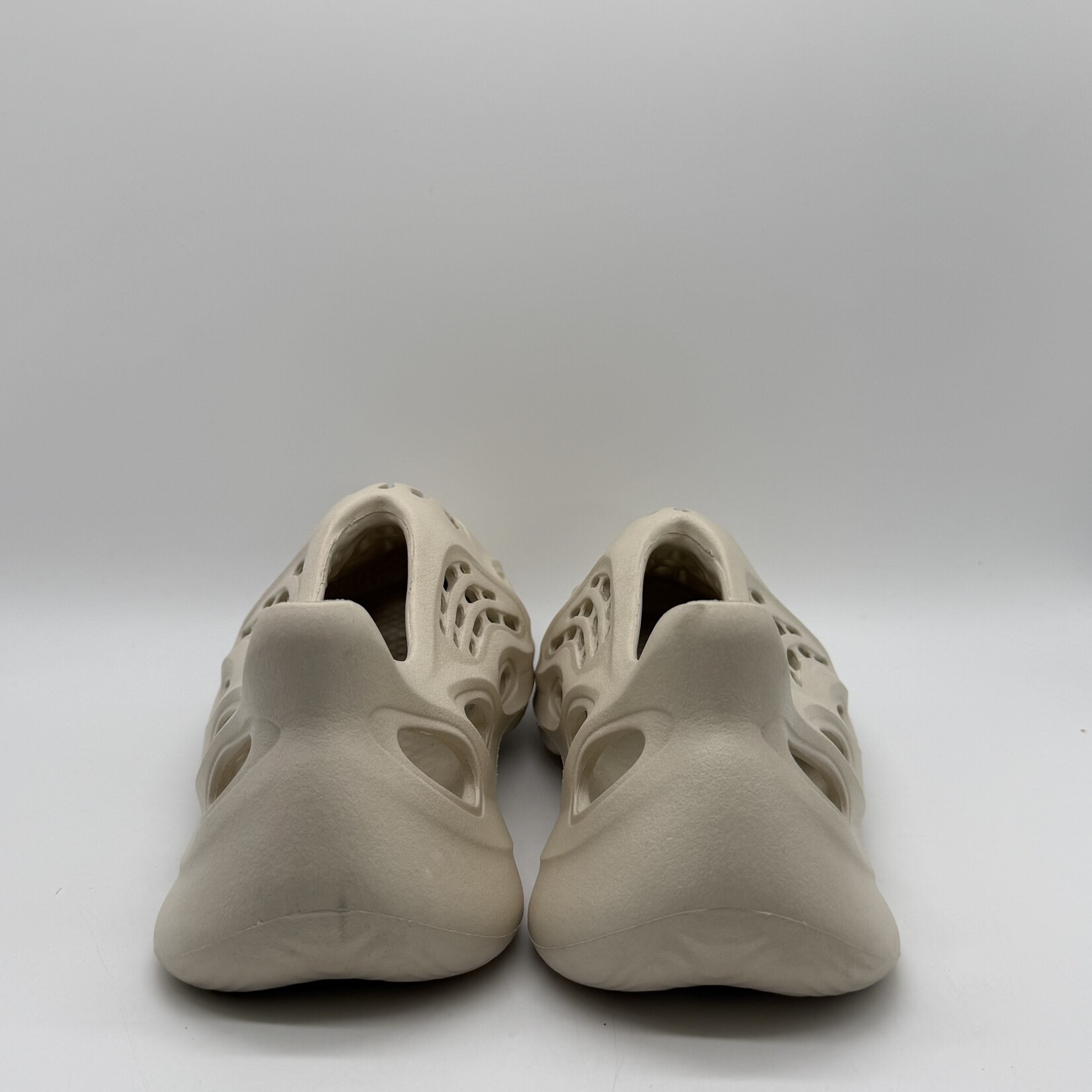adidas Yeezy Foam RNNR Sand