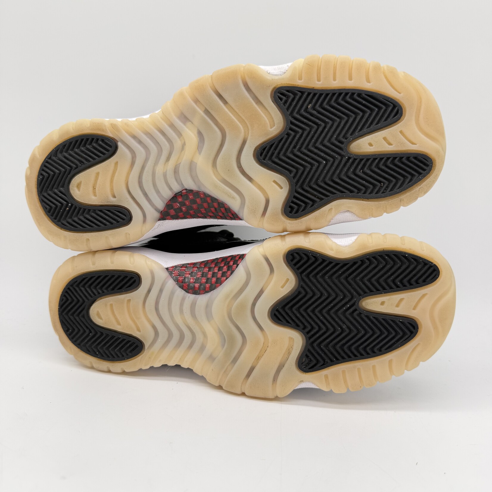 Jordan 11 Retro Low 72-10