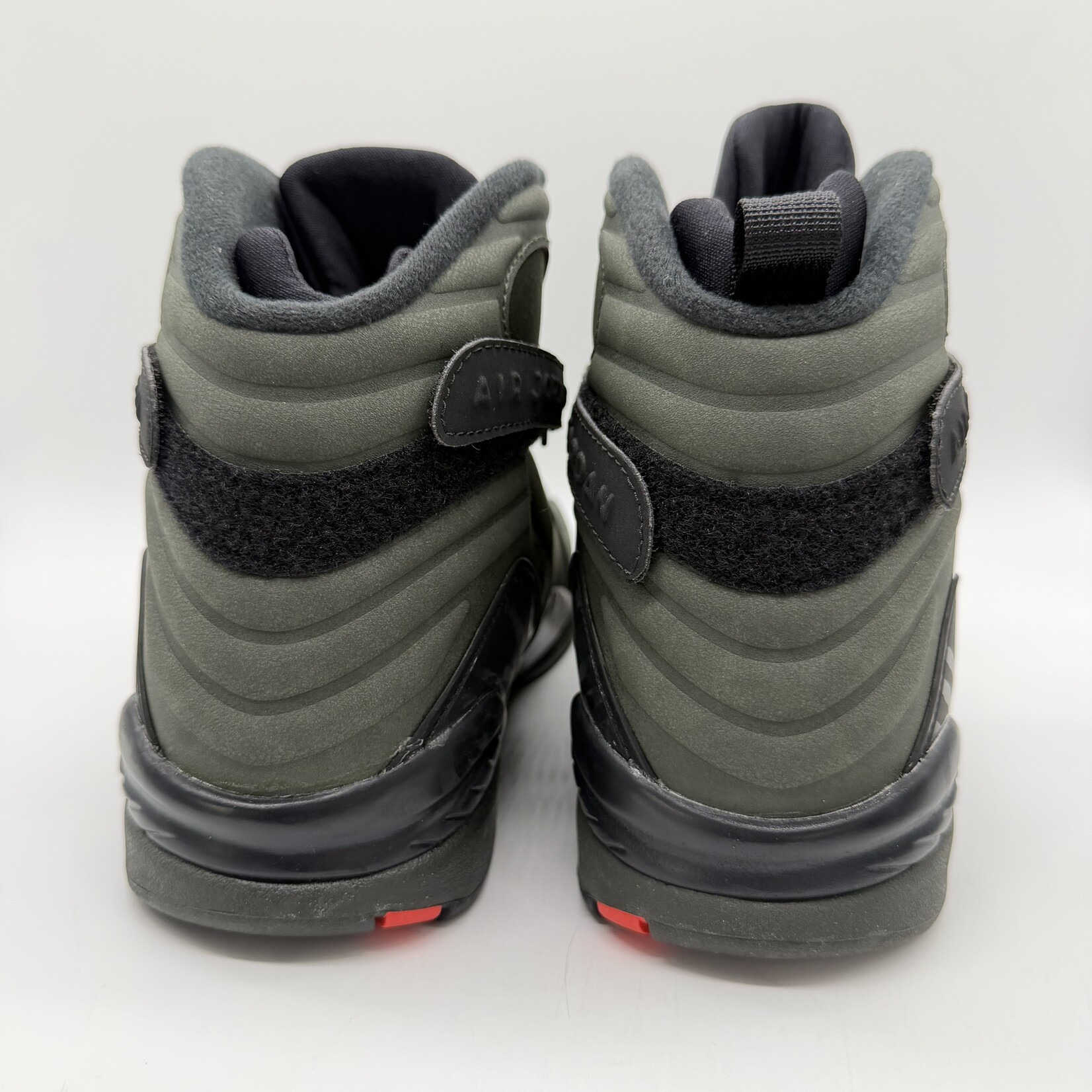 Jordan 8 Retro Take Flight Undefeated
