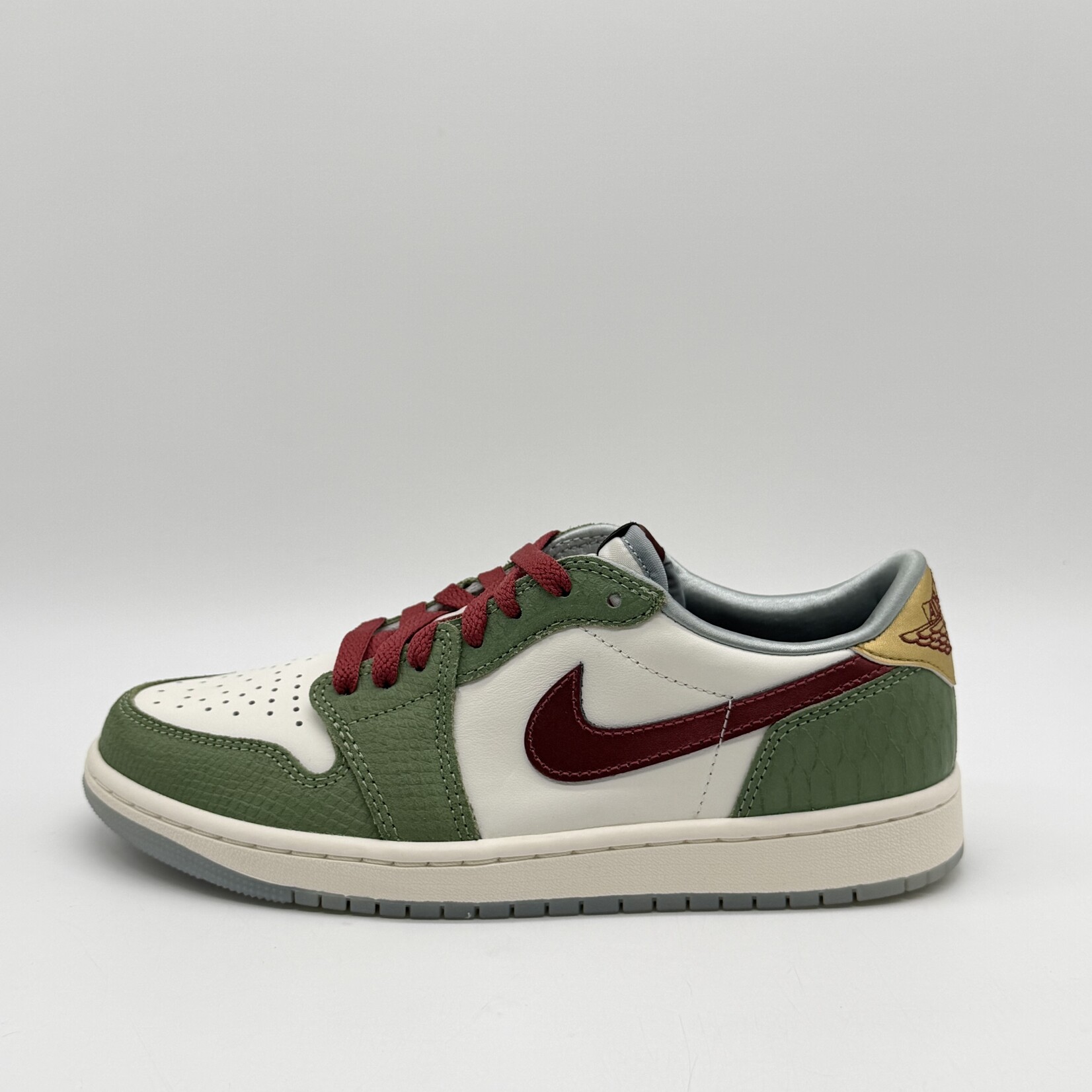 Jordan 1 Retro Low OG Year of the Dragon (2024)