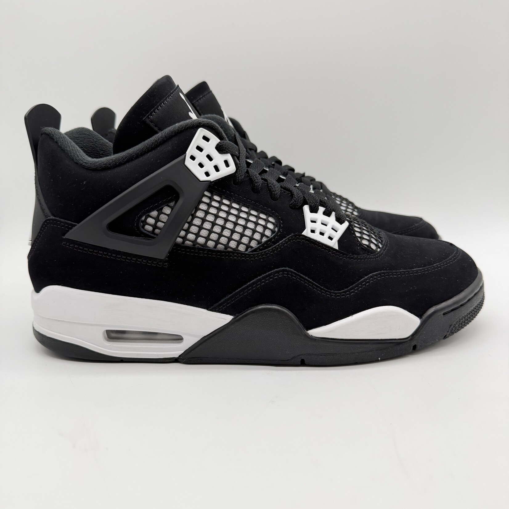 Jordan 4 Retro White Thunder