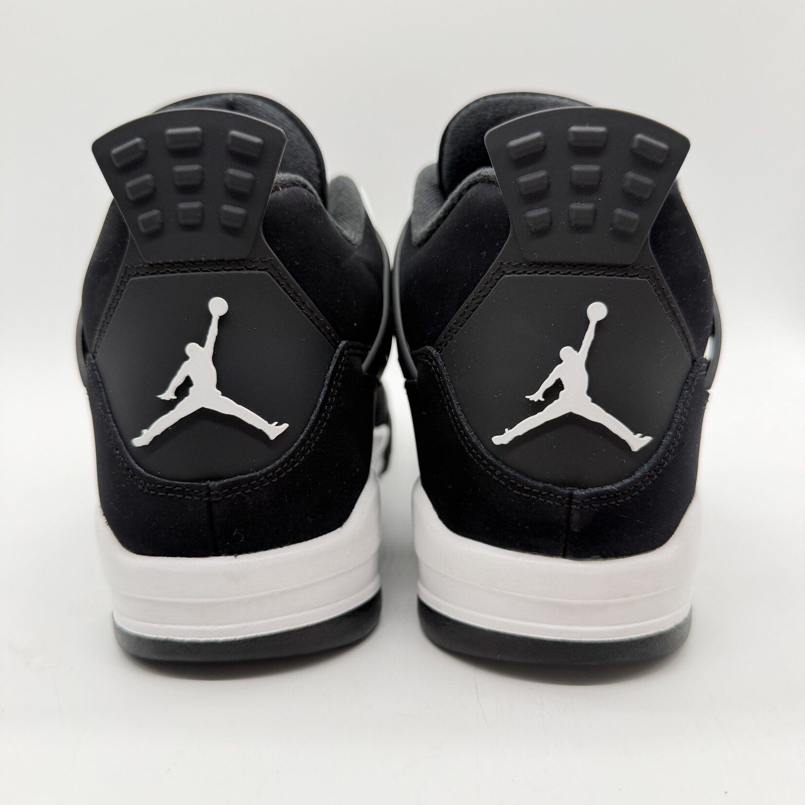 Jordan 4 Retro White Thunder