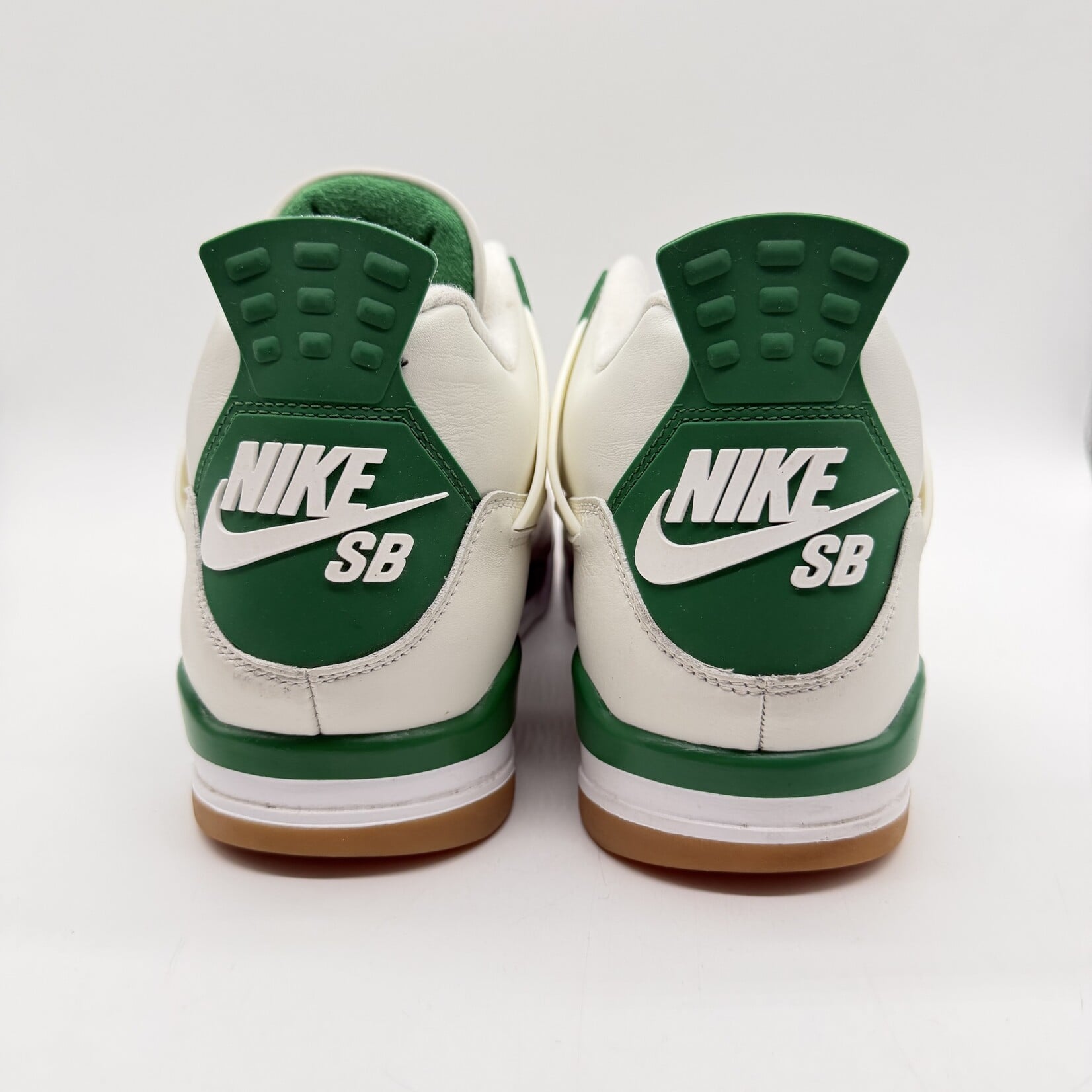 Jordan 4 Retro SB Pine Green