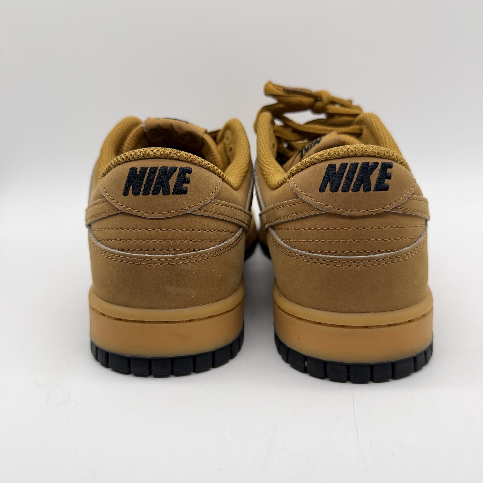 Nike Dunk Low Retro SE Wheat Gum