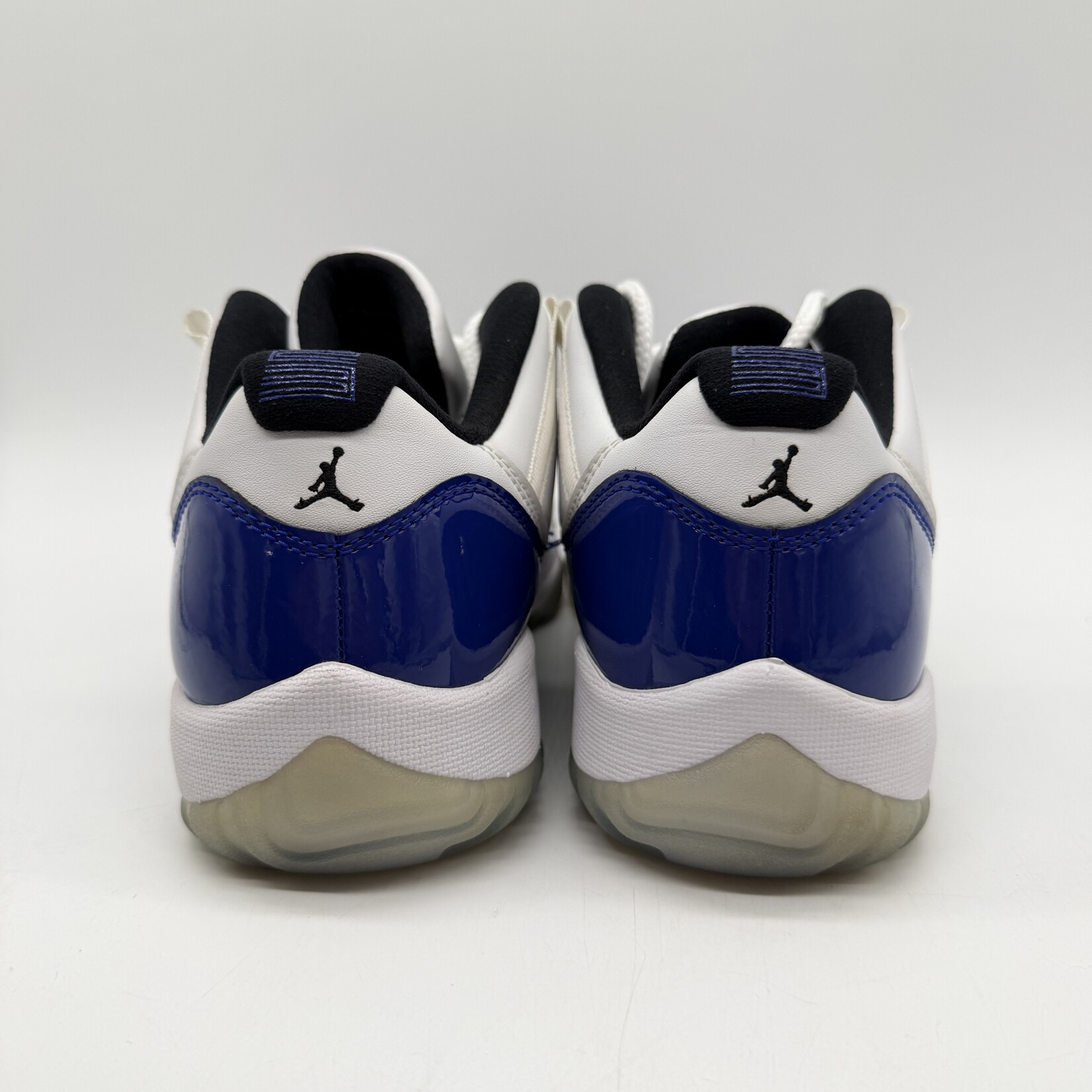 Jordan 11 Retro Low White Concord (Women's)