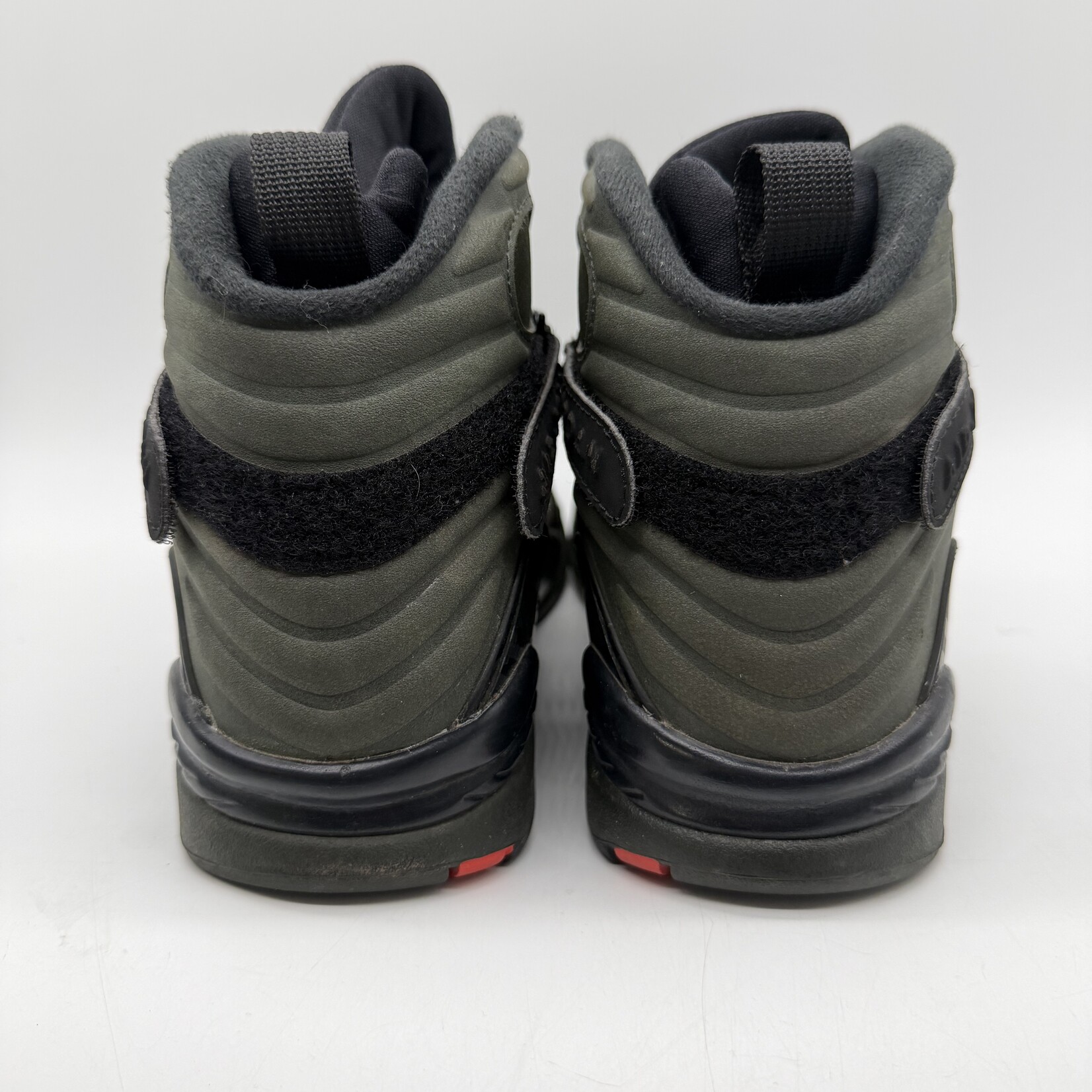 Jordan 8 Retro Take Flight Undefeated