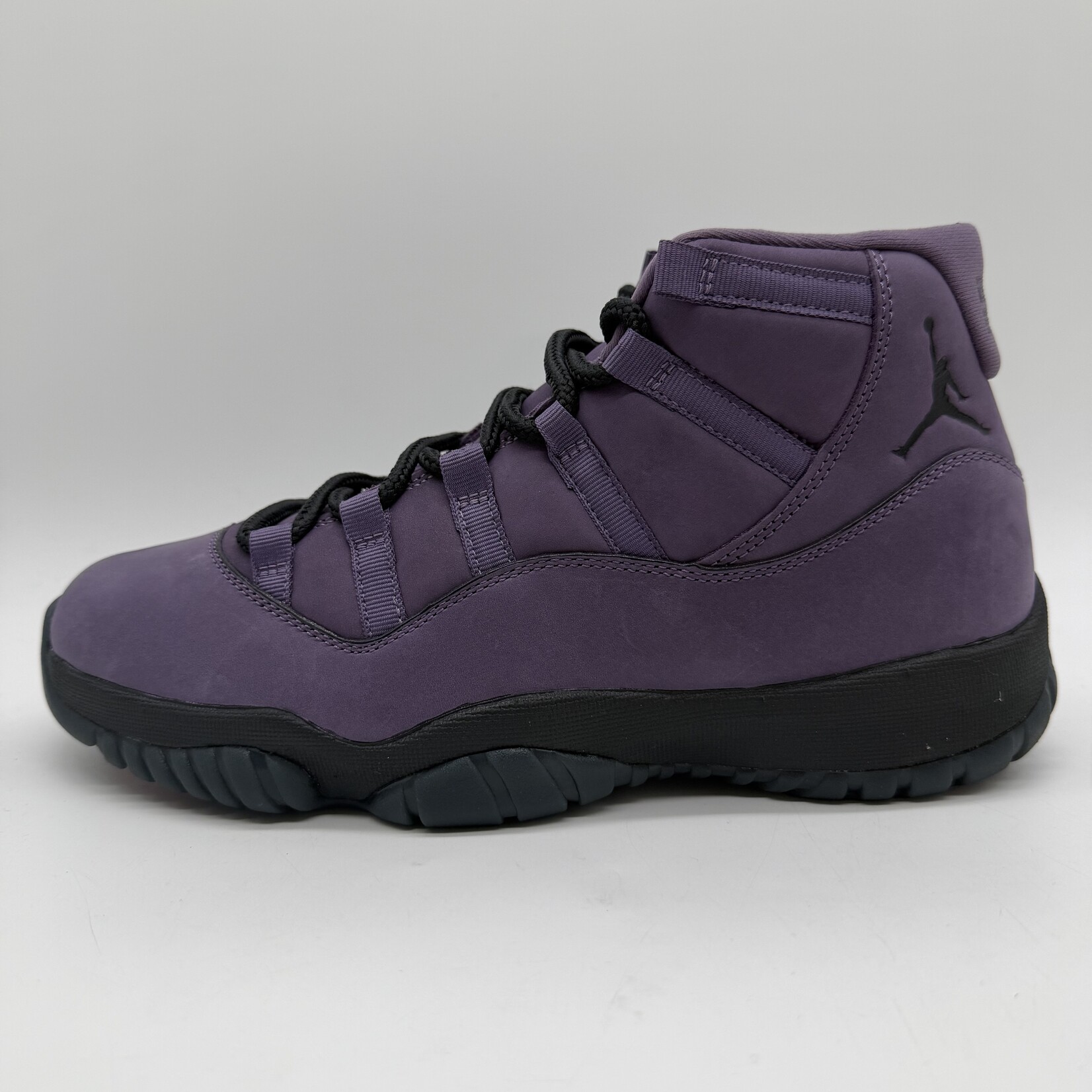 Jordan 11 Retro Mojave