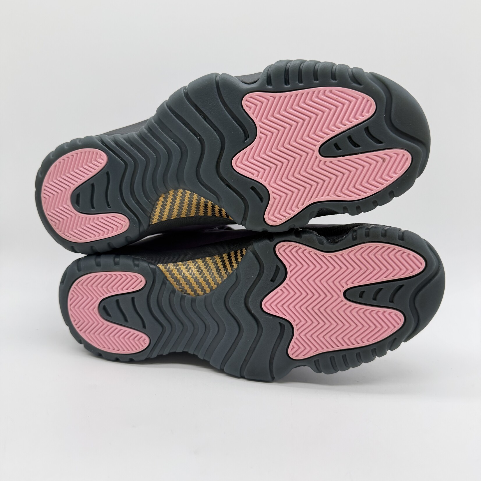 Jordan 11 Retro Mojave