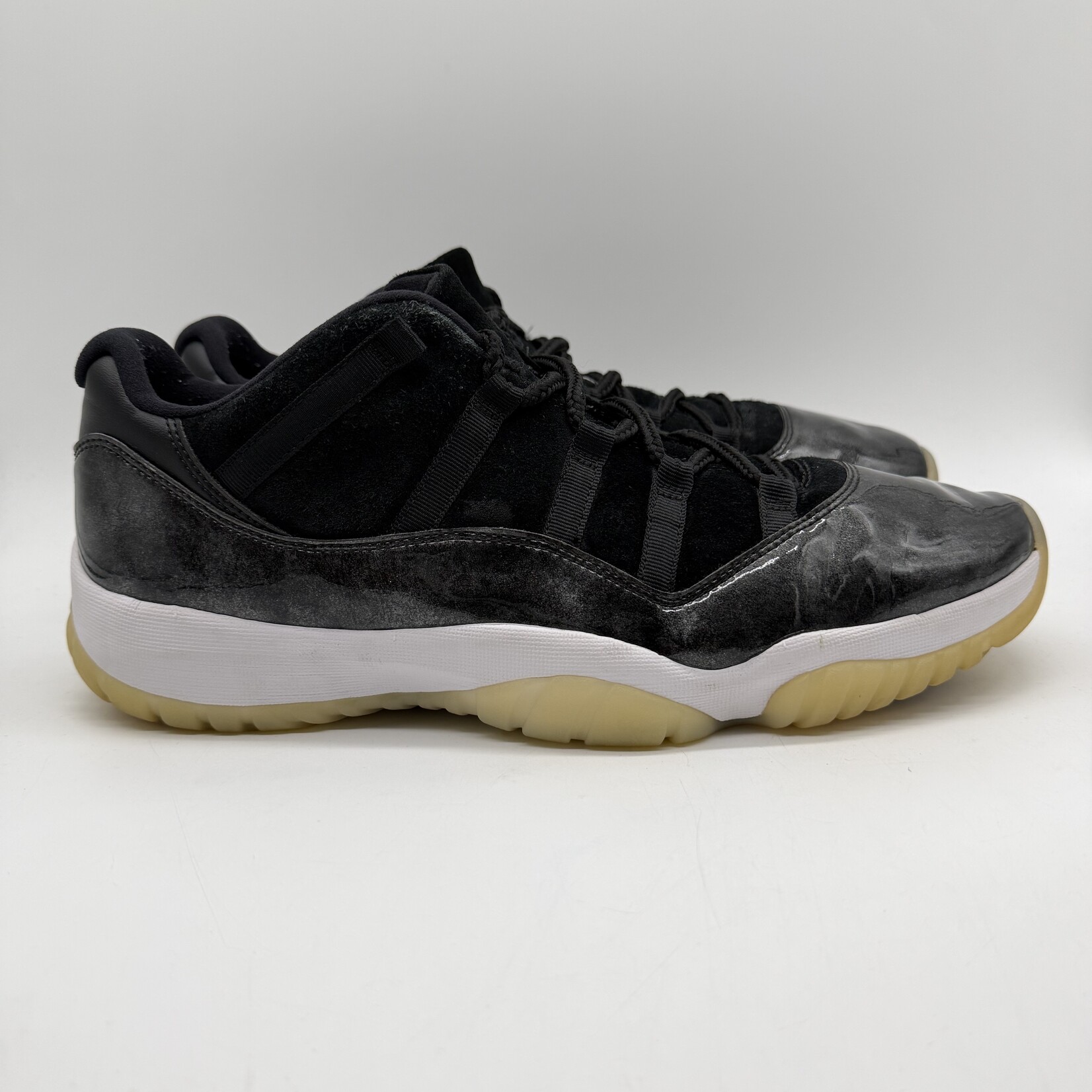 Jordan 11 Retro Low Barons