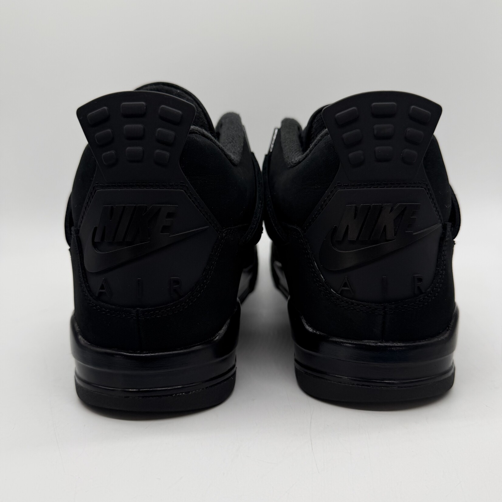 Jordan 4 Retro Black Cat (2025)