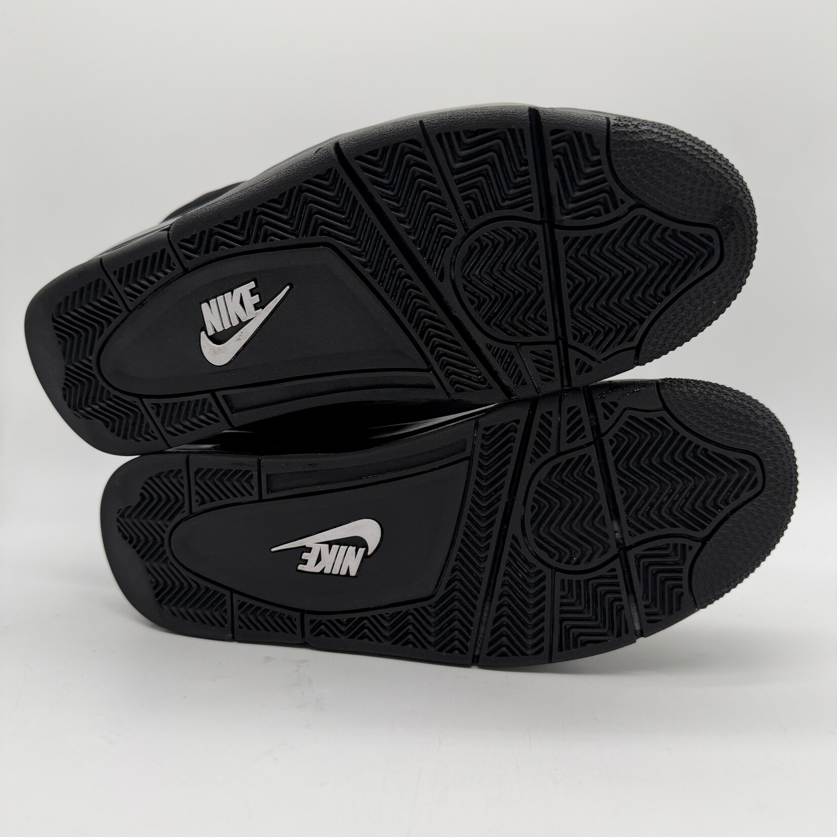 Jordan 4 Retro Black Cat (2025)