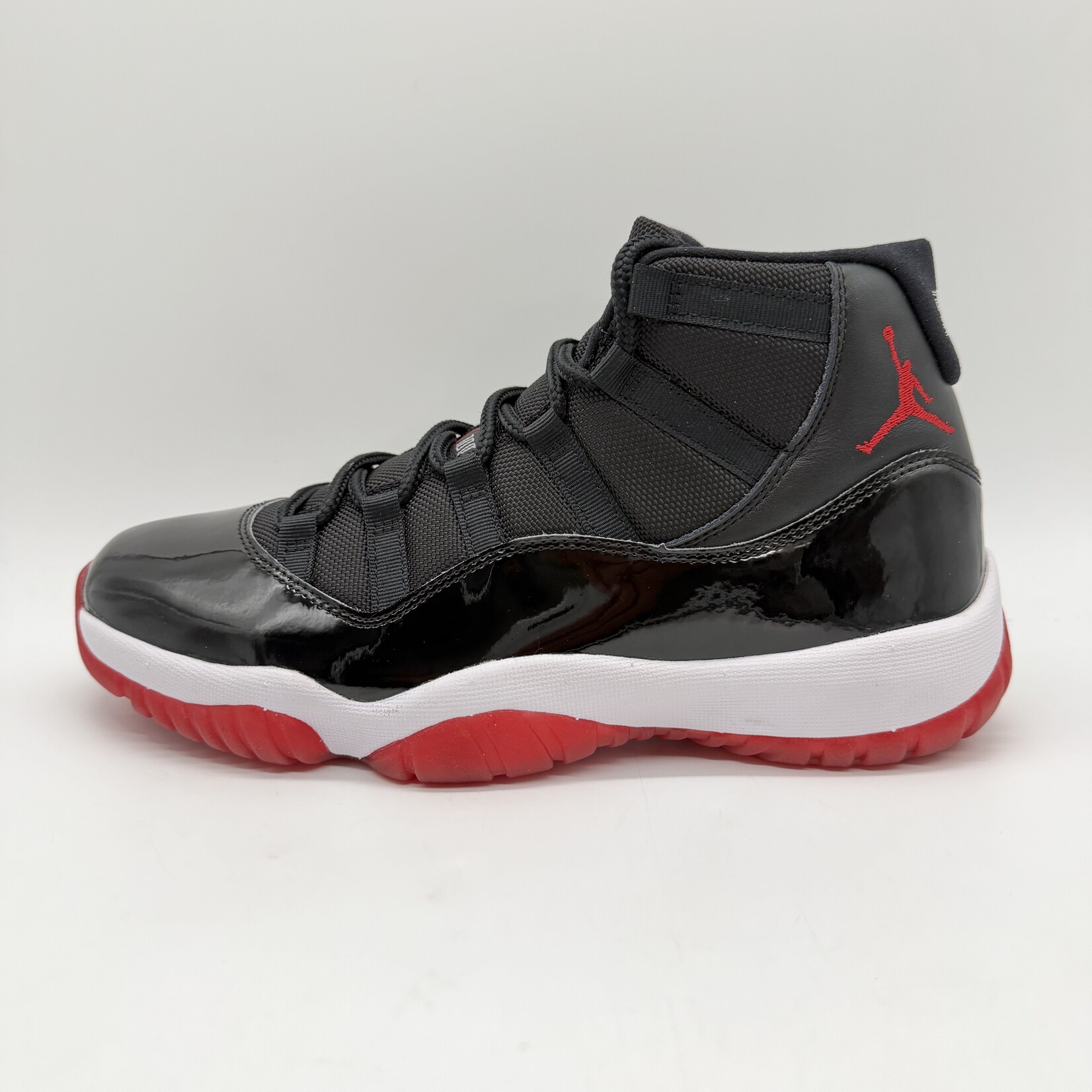 Jordan 11 Retro Playoffs Bred (2019)