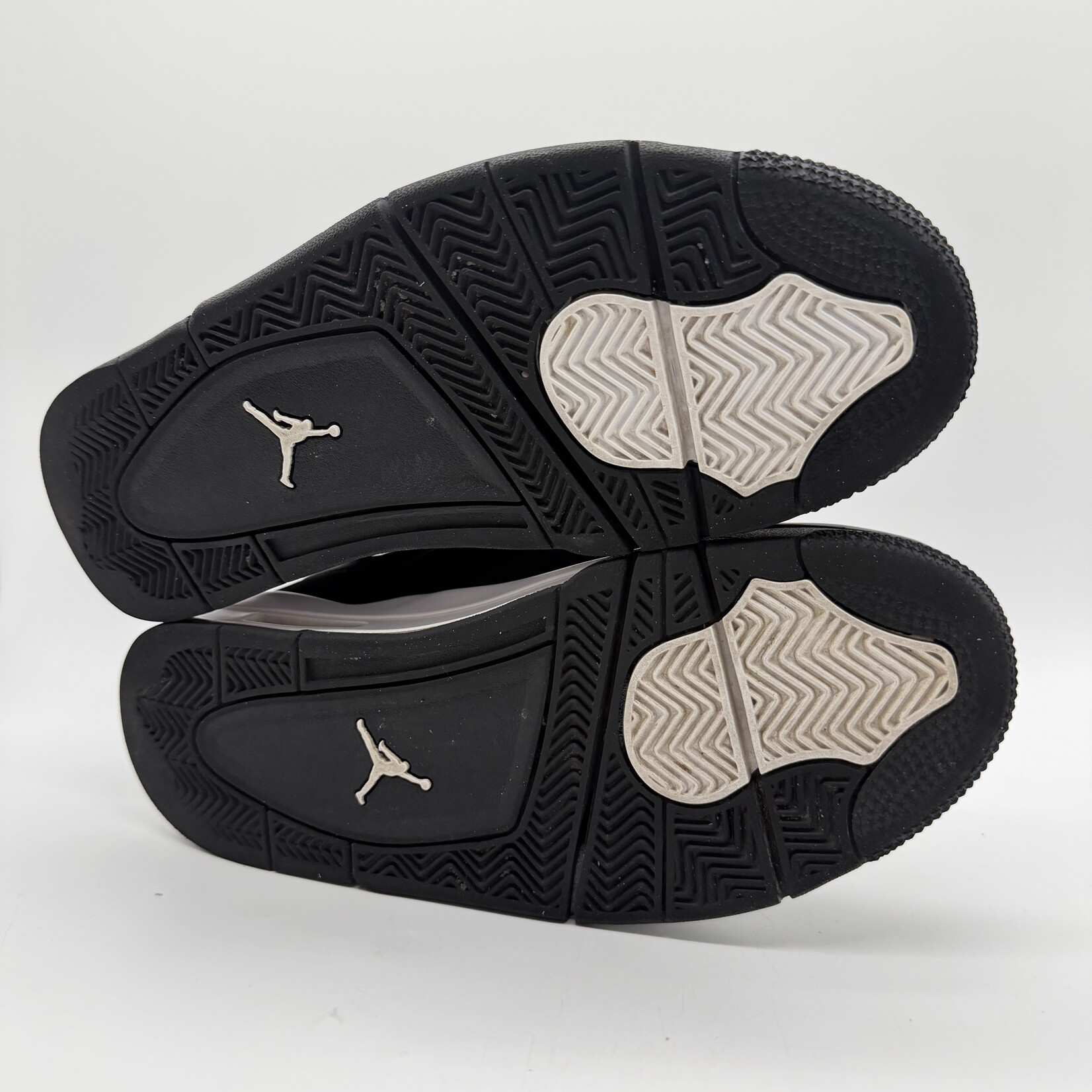 Jordan 4 Retro White Thunder