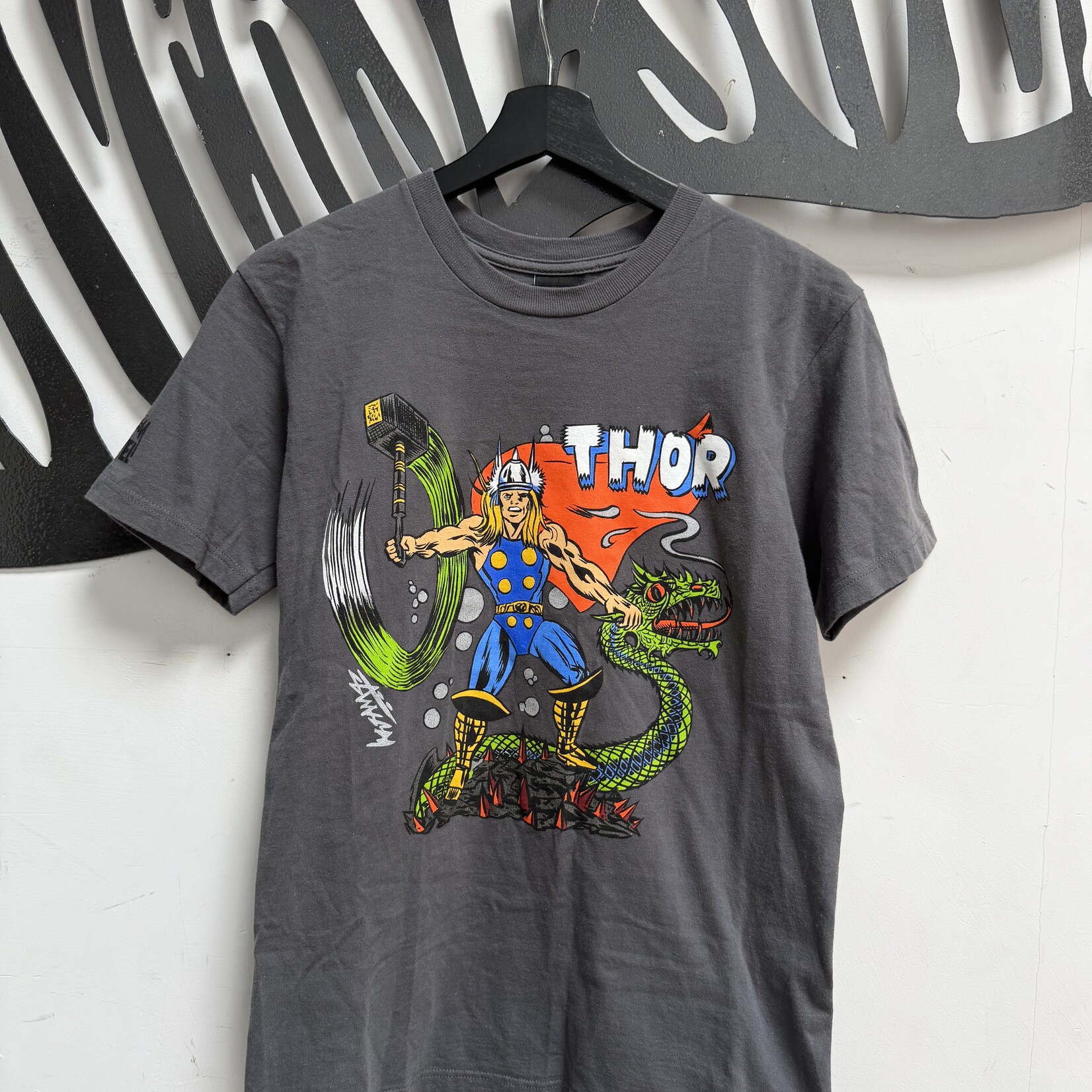 STUSSY MARVEL TEE