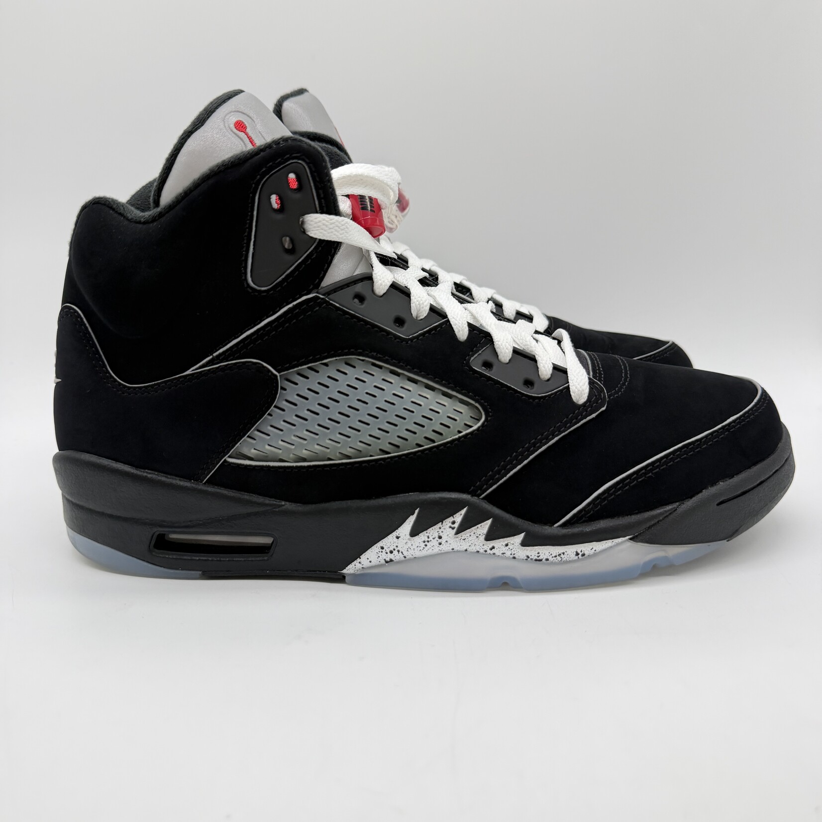 Jordan 5 Retro OG Black Metallic Reimagined