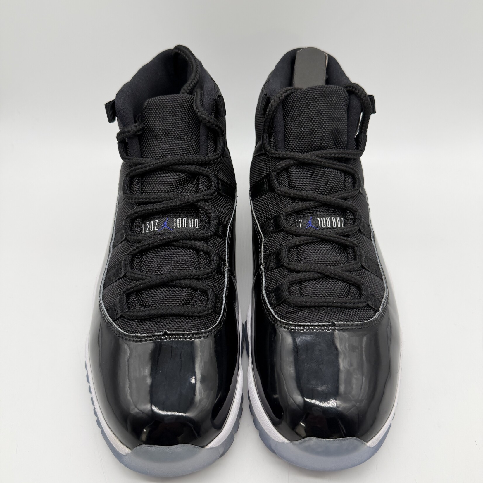 Jordan 11 Retro Space Jam (2016)