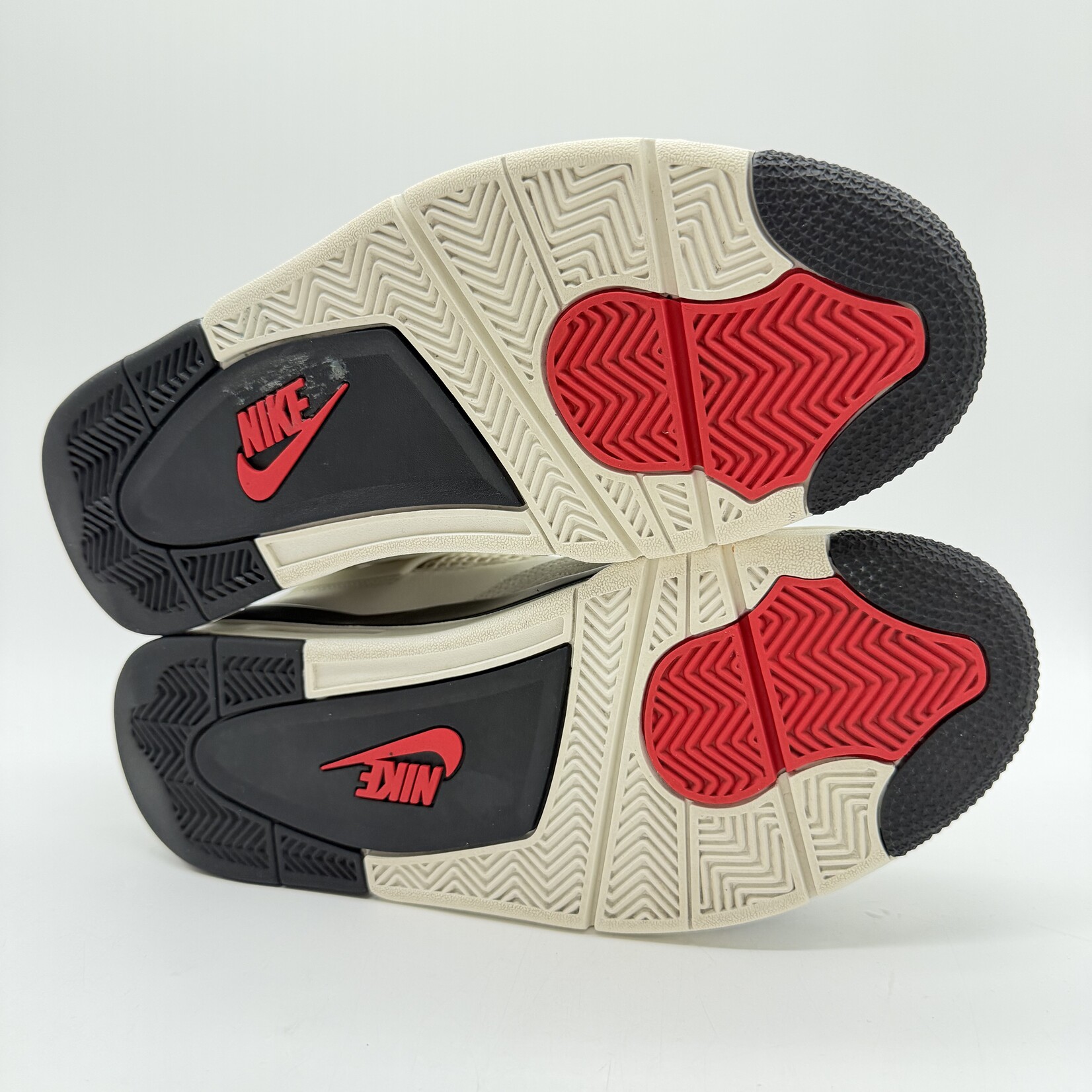 Jordan 4 Retro Flight Club