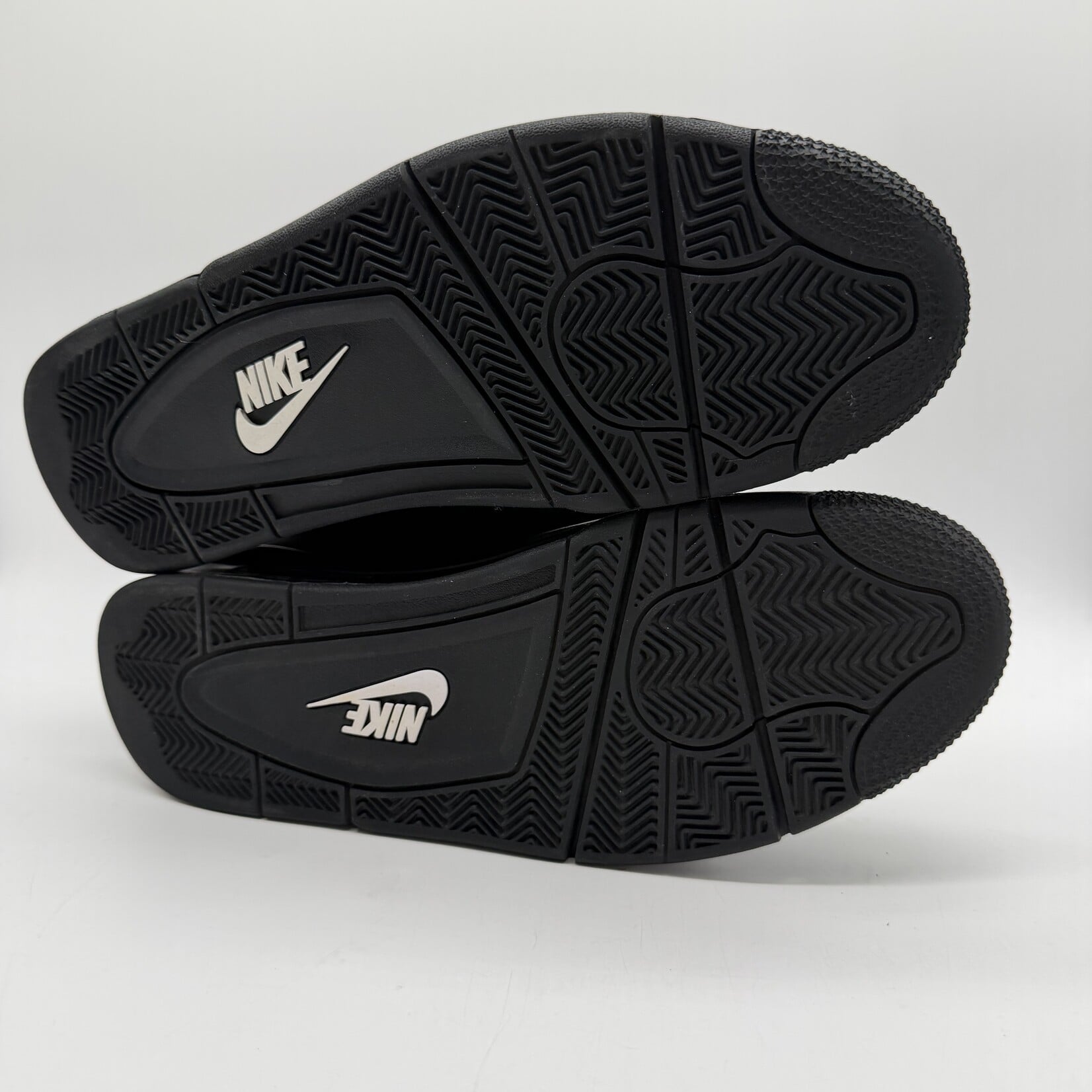 Jordan 4 Retro Black Cat (2025)