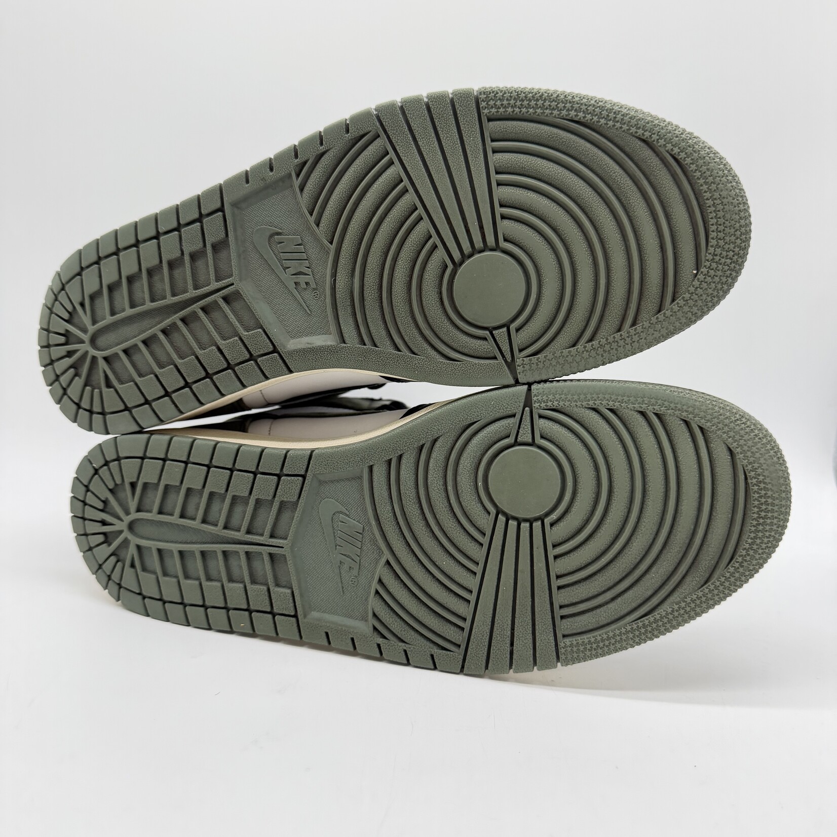 Jordan 1 Retro High Clay Green