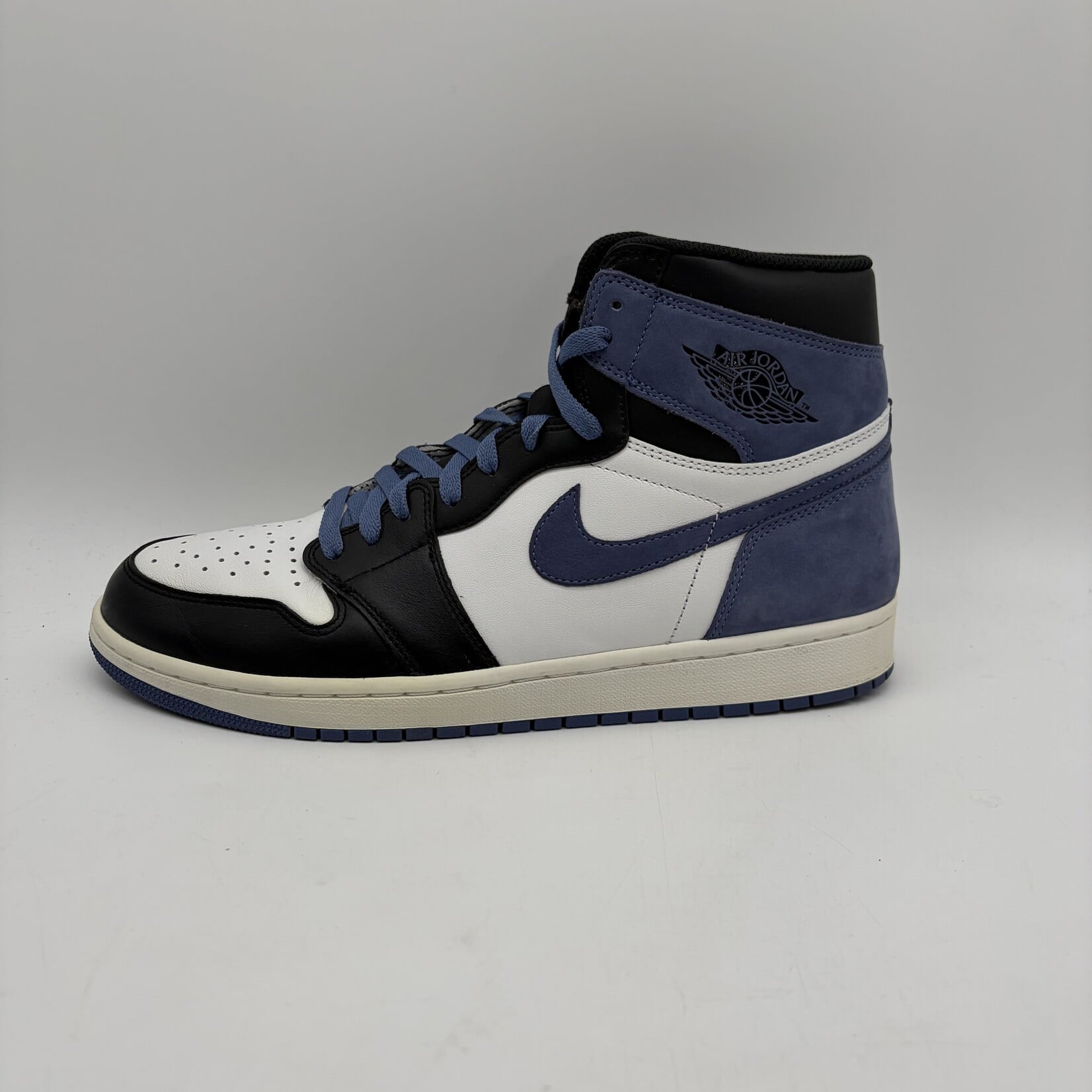 Jordan 1 Retro High Blue Moon