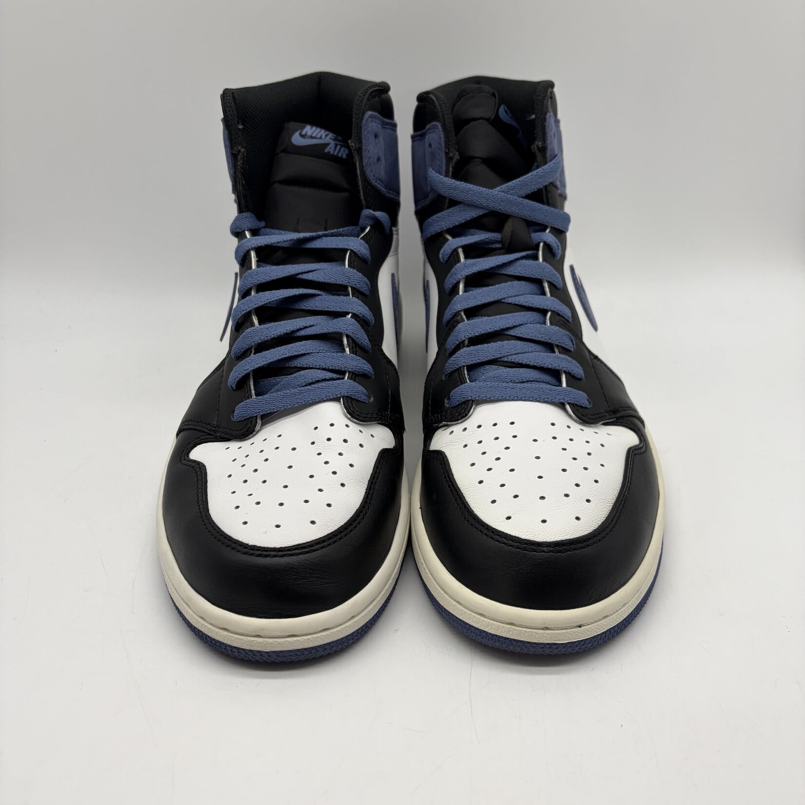 Jordan 1 Retro High Blue Moon
