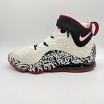 Nike LeBron 17 Graffiti