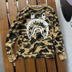 Babe Camo long sleeve