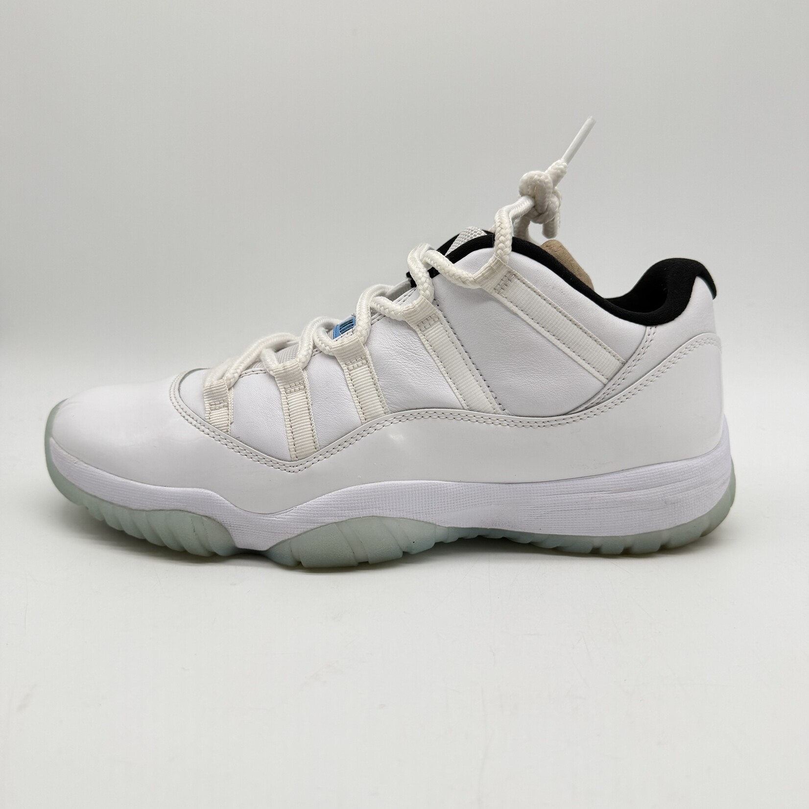 Jordan 11 Retro Low Legend Blue