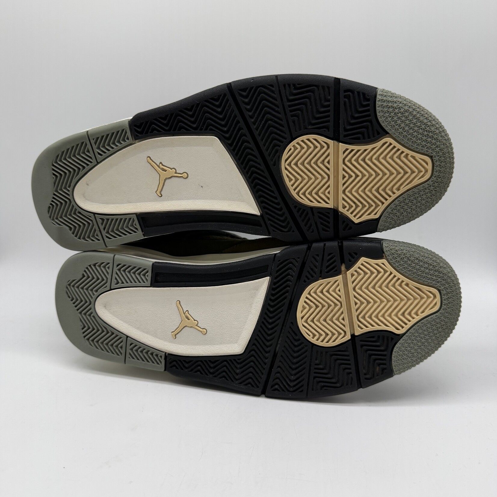 Jordan 4 Retro SE Craft Medium Olive