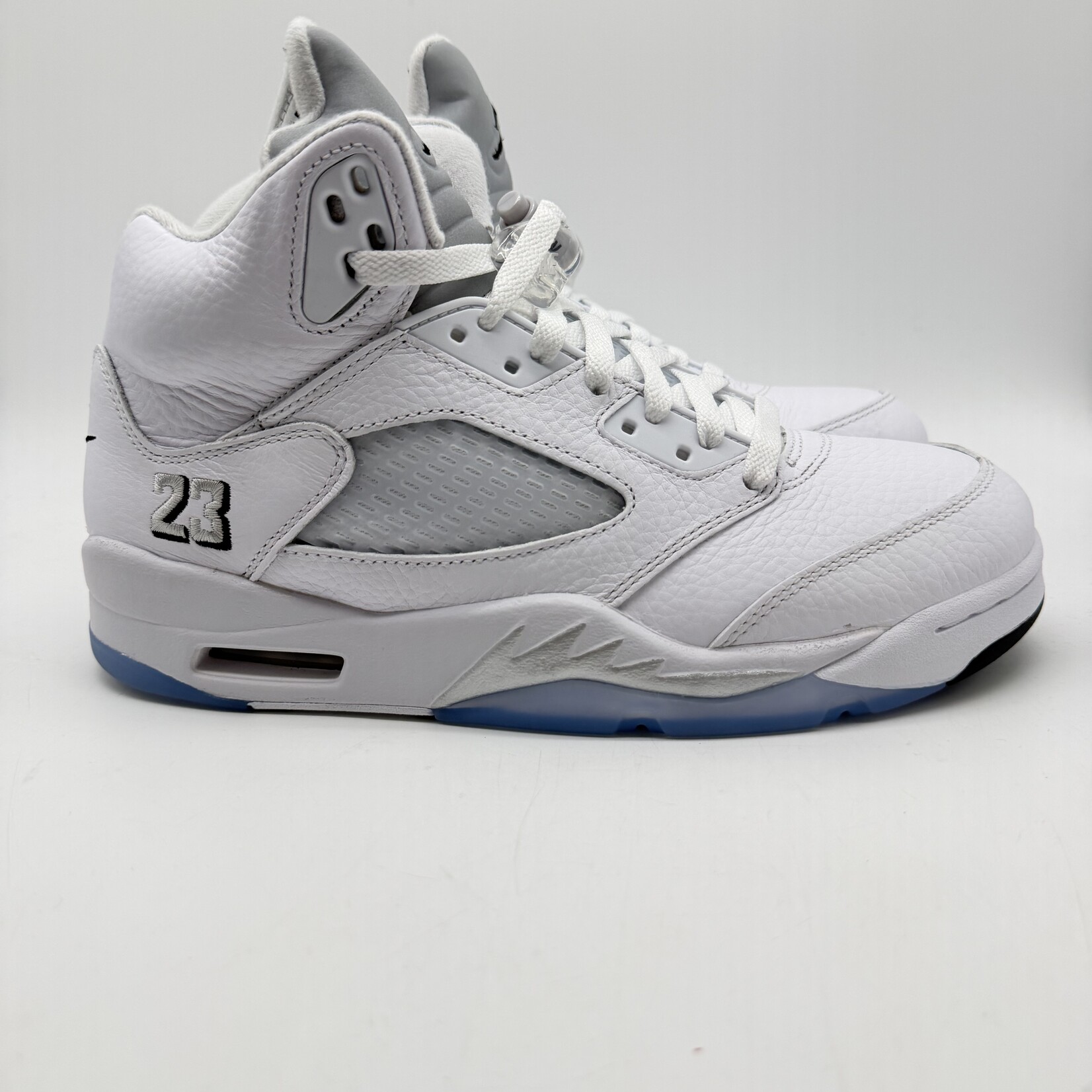 Jordan 5 Retro White Metallic (2026)