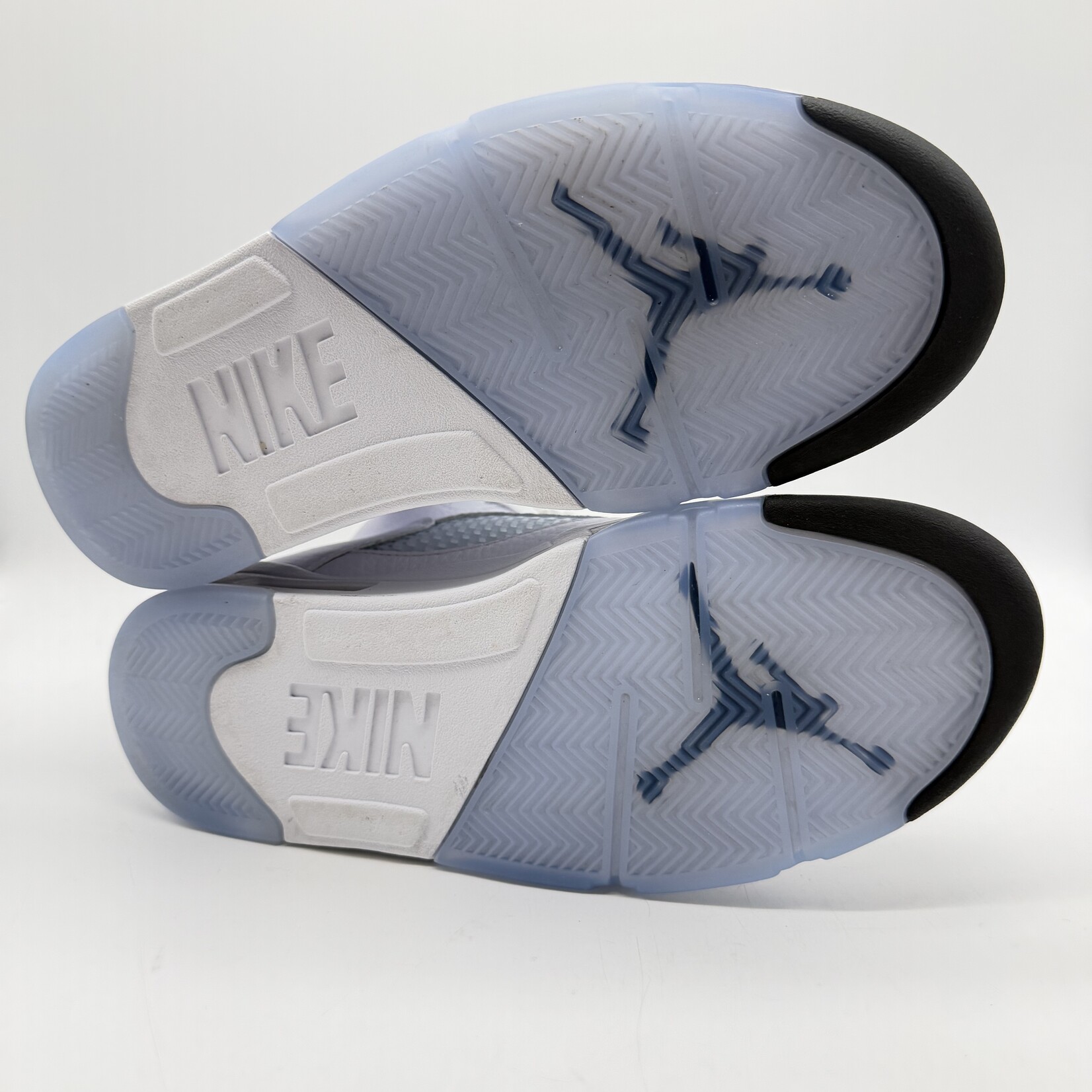 Jordan 5 Retro White Metallic (2026)